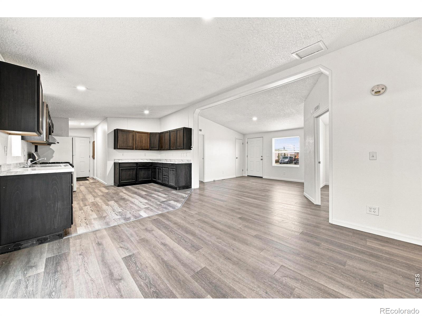 MLS Image #8 for 332  circle drive,fort morgan, Colorado
