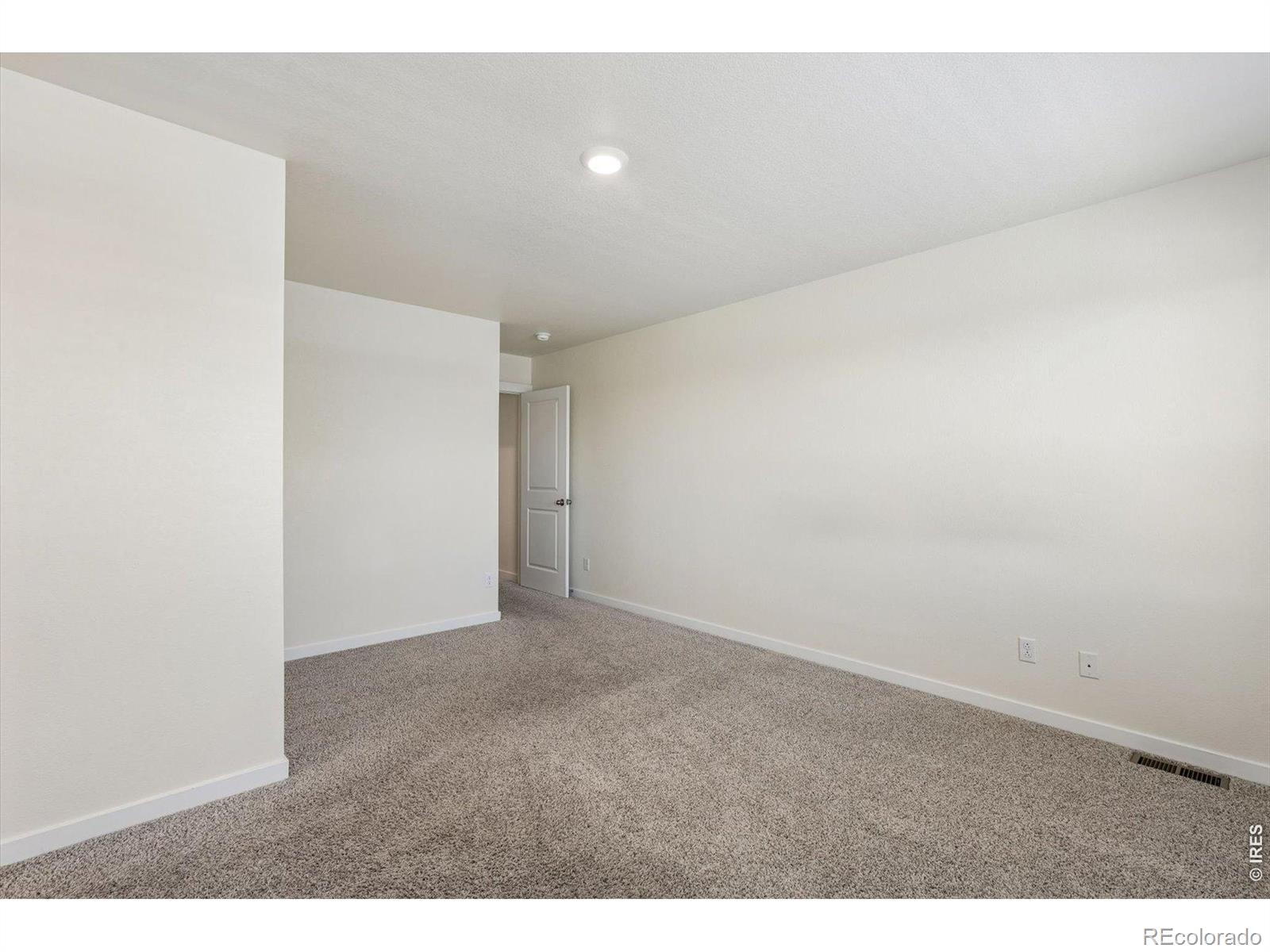 MLS Image #15 for 21891 e 7th avenue,aurora, Colorado