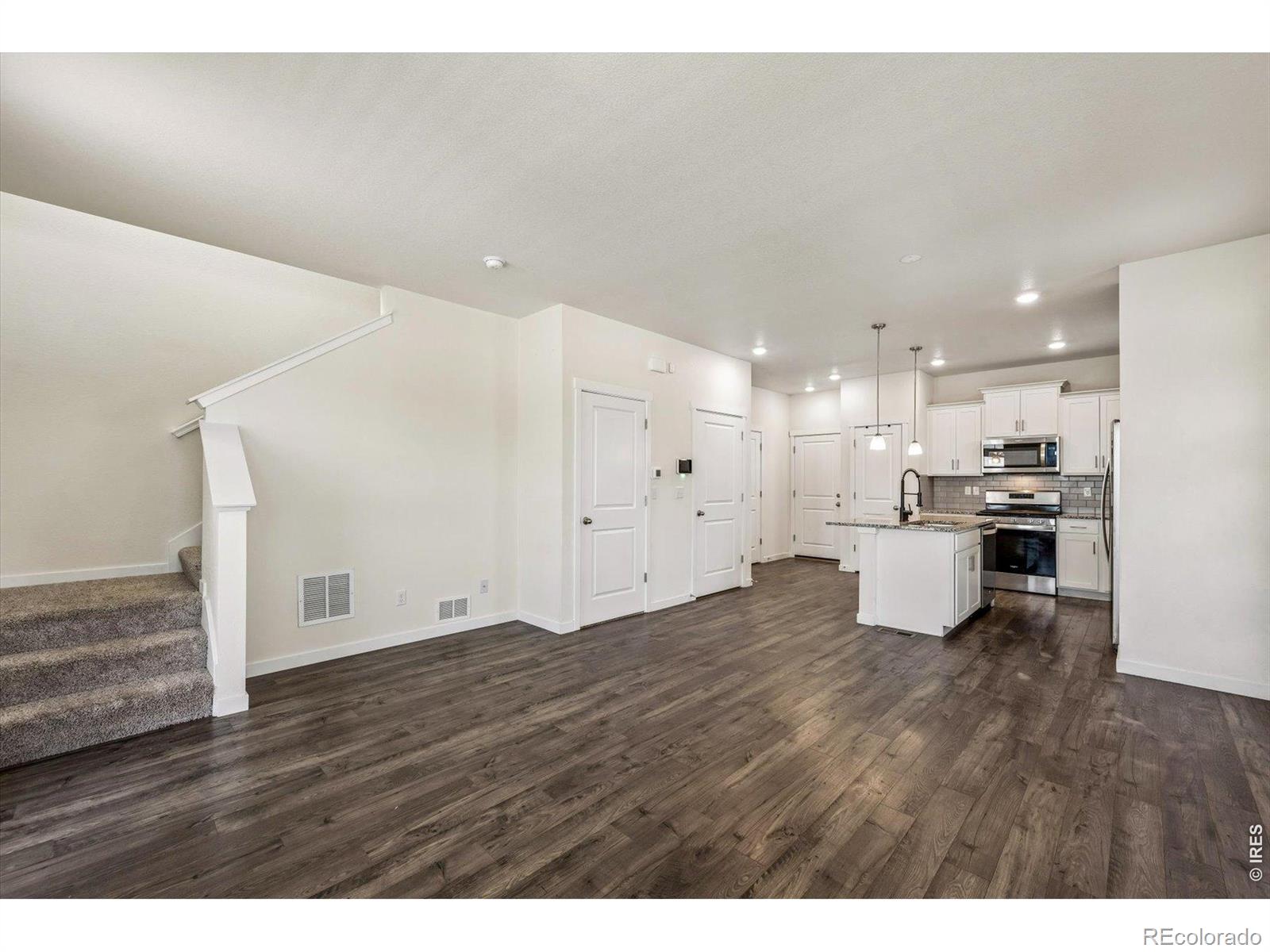 MLS Image #3 for 21891 e 7th avenue,aurora, Colorado