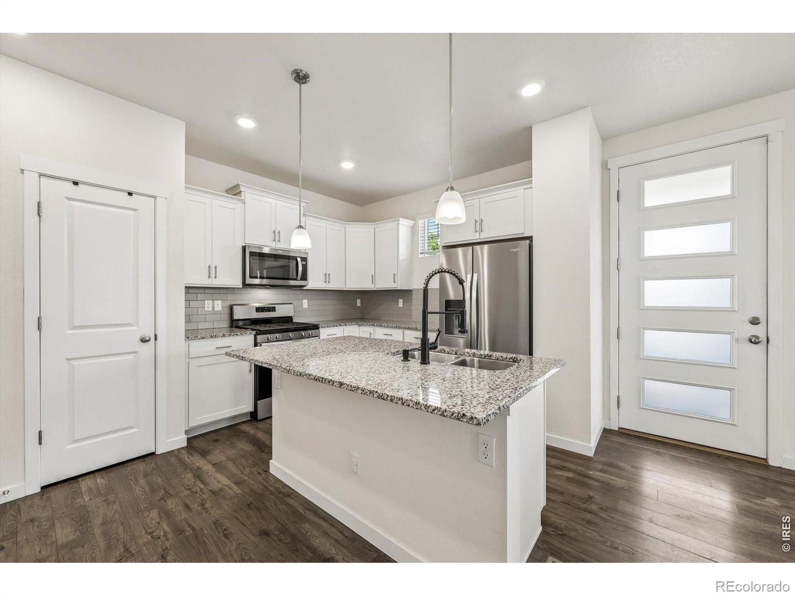 MLS Image #6 for 21891 e 7th avenue,aurora, Colorado