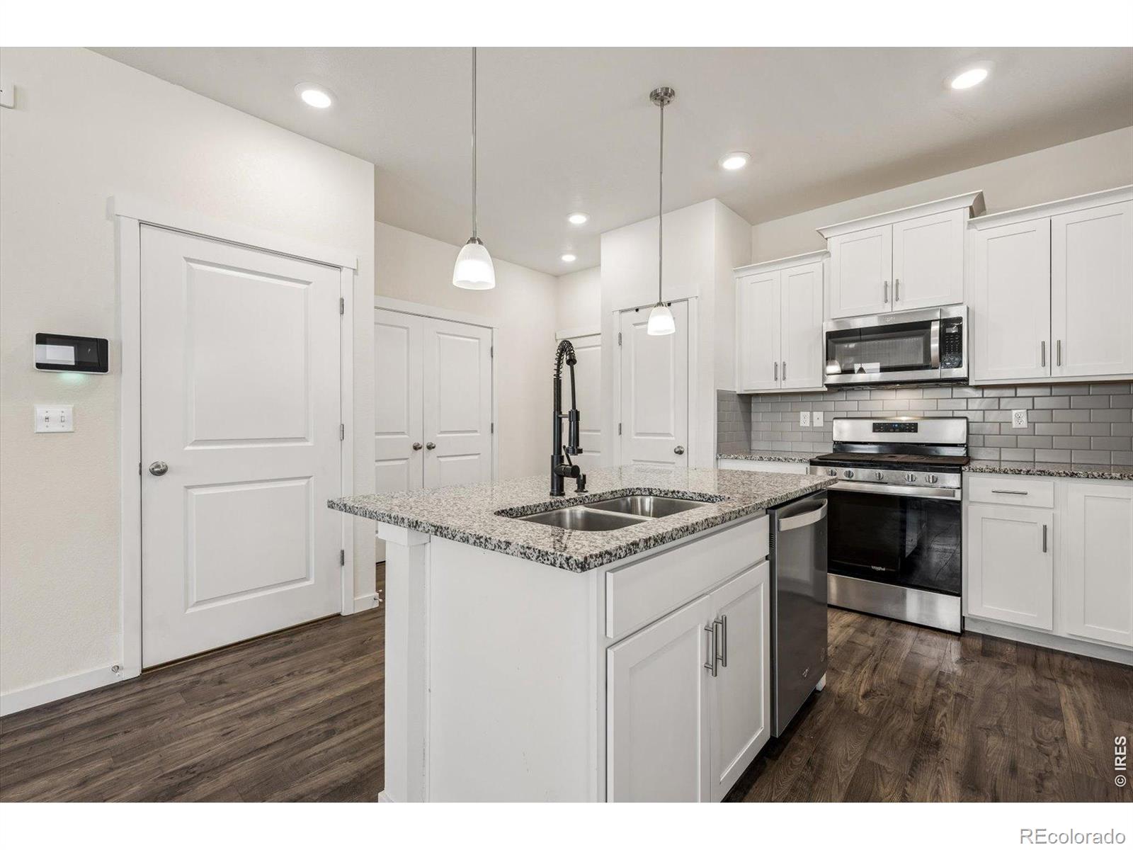 MLS Image #7 for 21891 e 7th avenue,aurora, Colorado