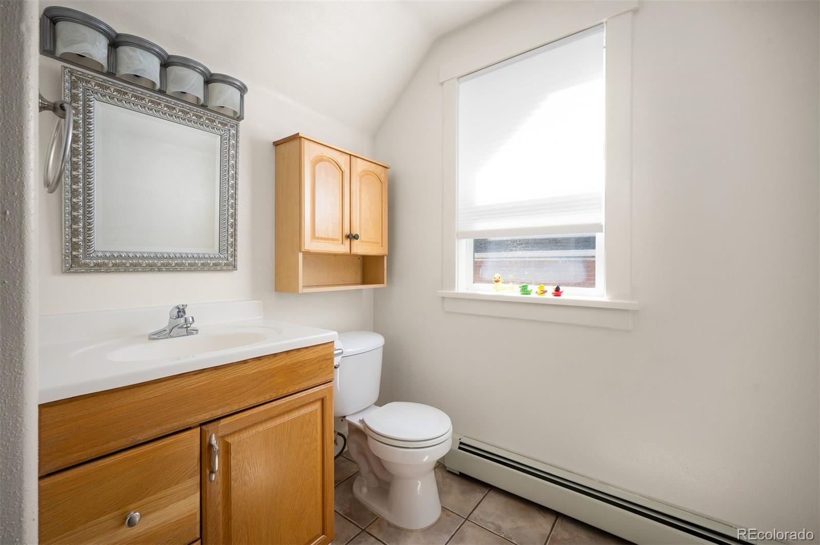 MLS Image #29 for 555 s pennsylvania street,denver, Colorado