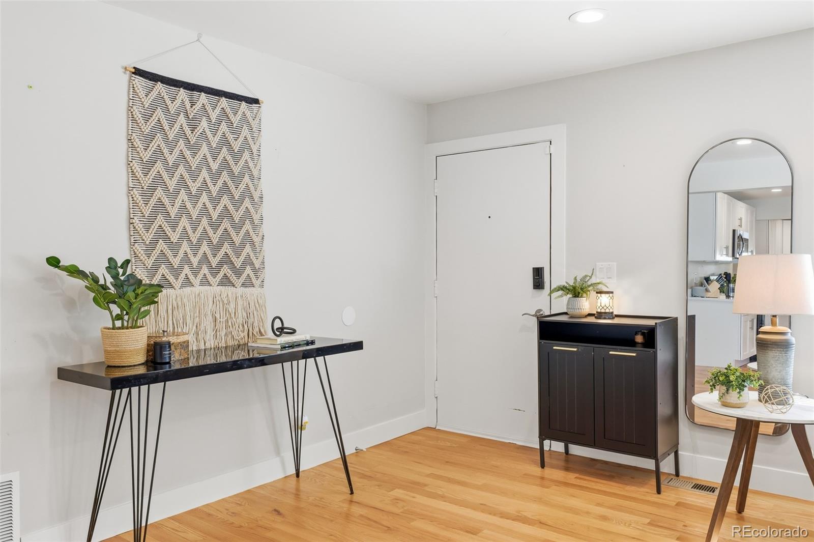 MLS Image #6 for 1843 s eudora street,denver, Colorado