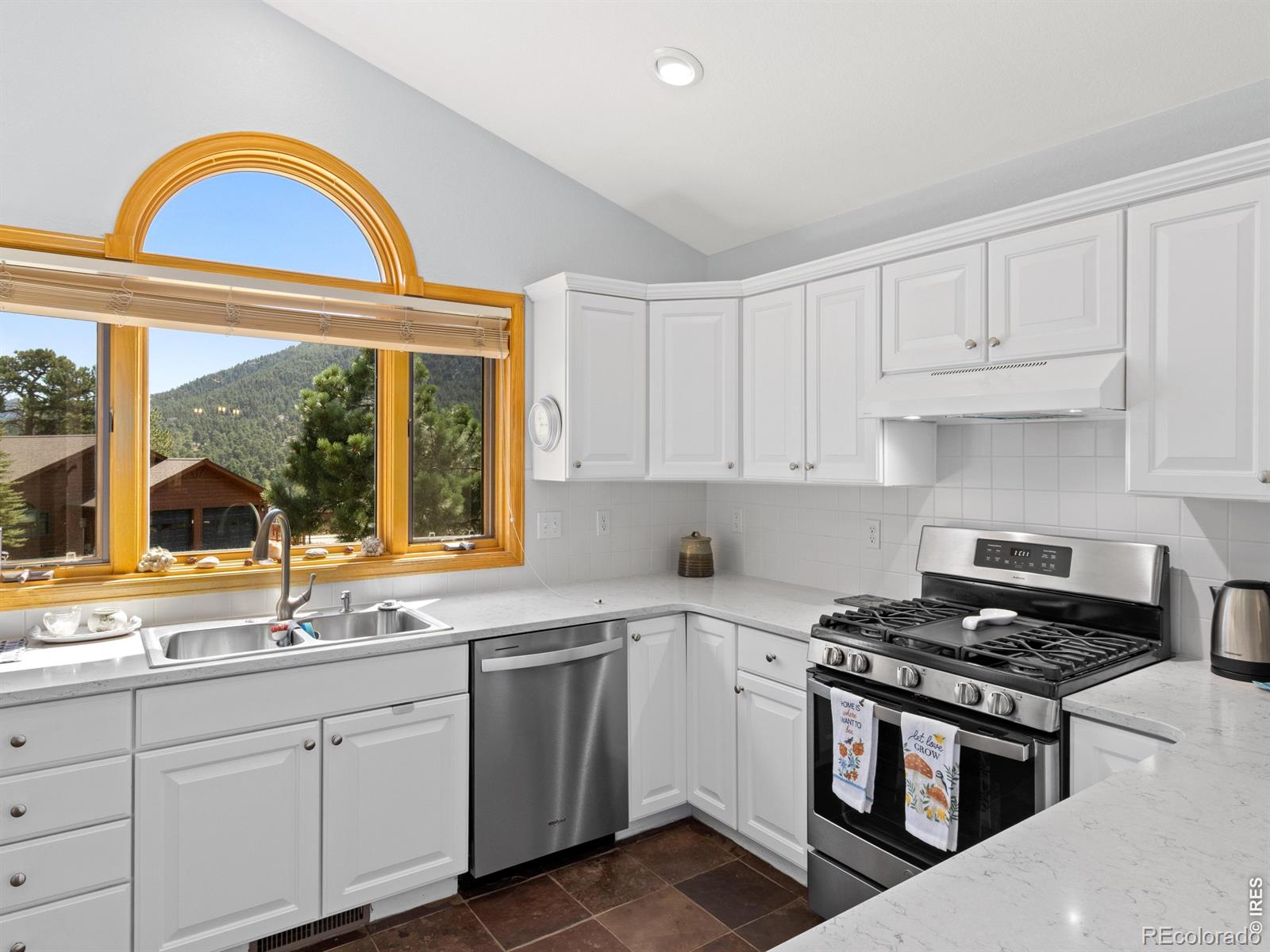 MLS Image #10 for 677  cedar ridge circle,estes park, Colorado