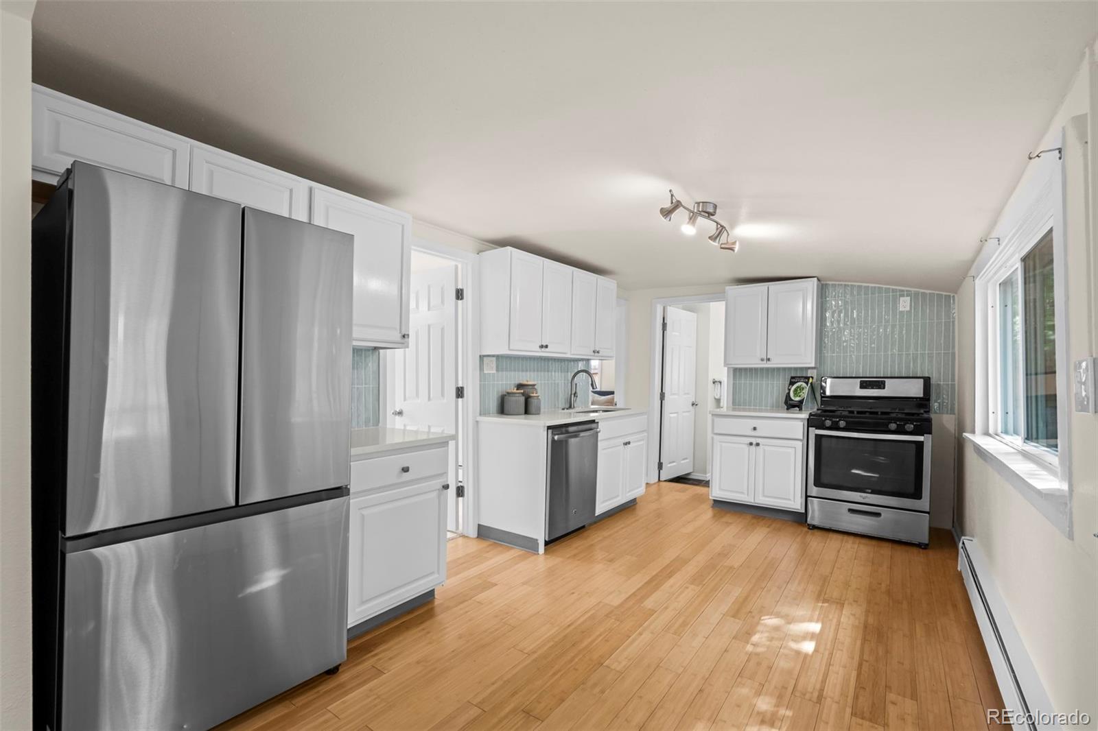 MLS Image #10 for 108 e chester street,lafayette, Colorado