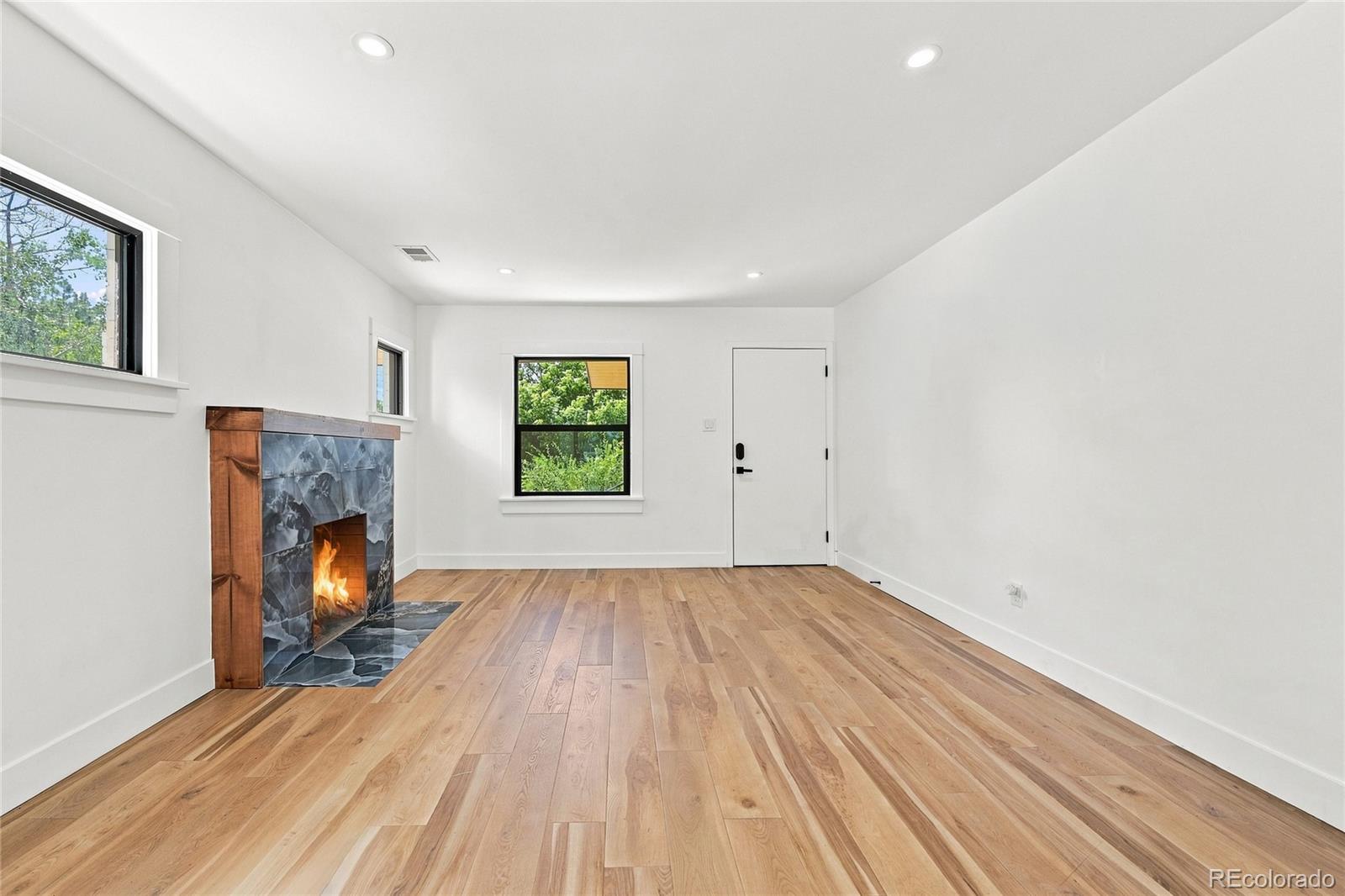 MLS Image #11 for 1448  niagara street,denver, Colorado