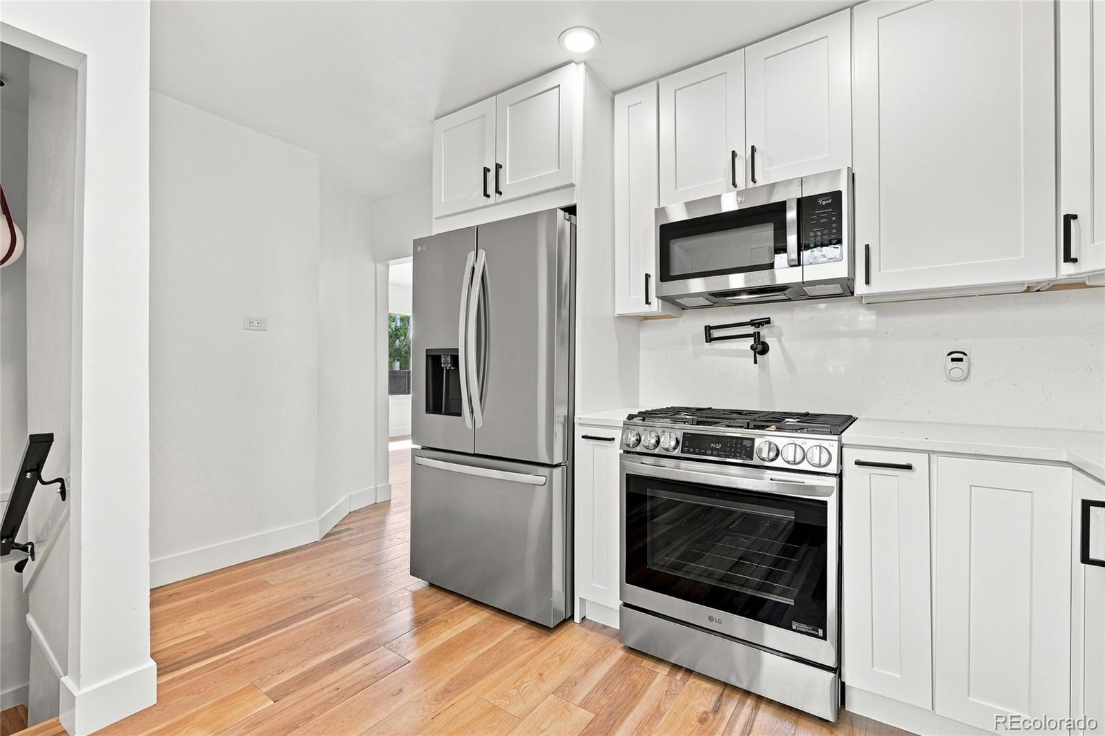 MLS Image #16 for 1448  niagara street,denver, Colorado