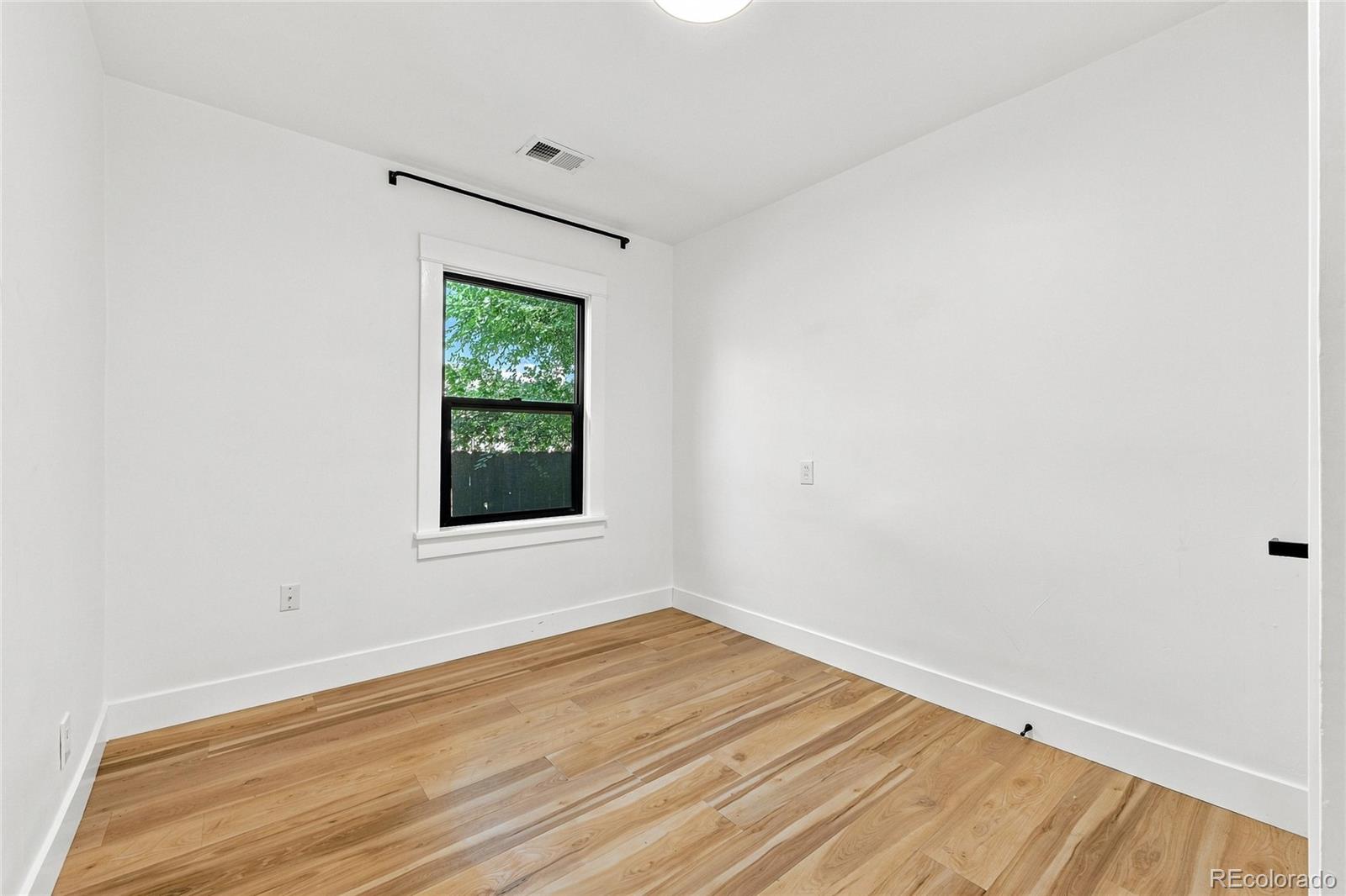 MLS Image #24 for 1448  niagara street,denver, Colorado