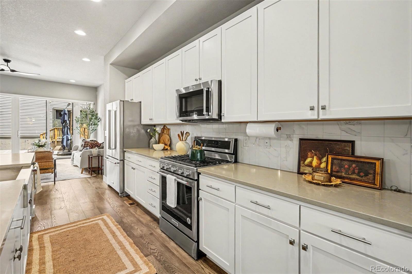 MLS Image #10 for 1364  vine street,denver, Colorado