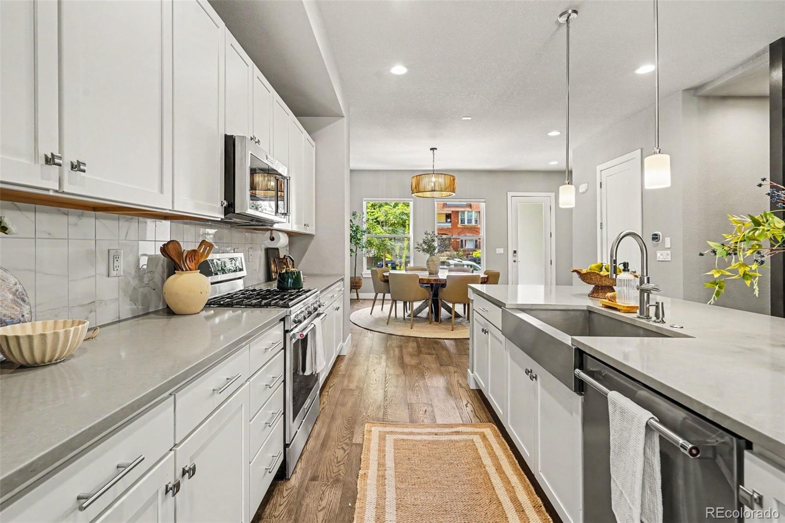 MLS Image #13 for 1364  vine street,denver, Colorado