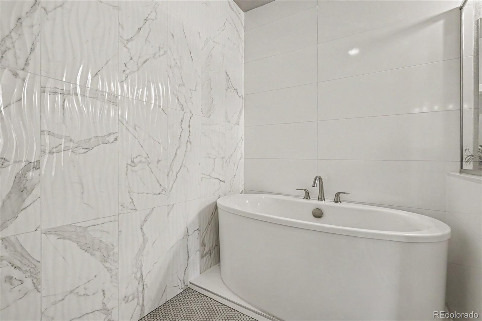 MLS Image #23 for 1364  vine street,denver, Colorado