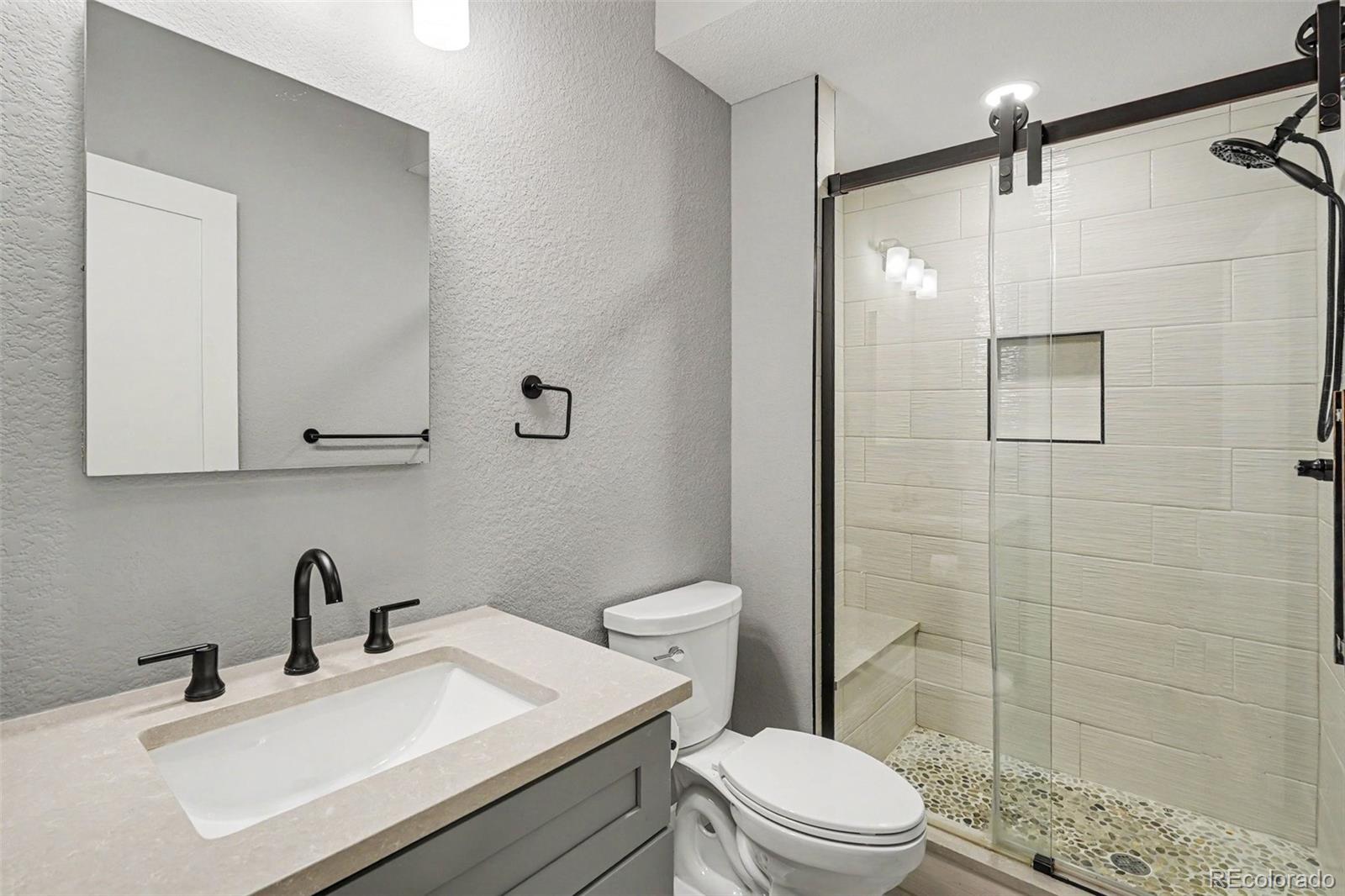 MLS Image #38 for 1364  vine street,denver, Colorado