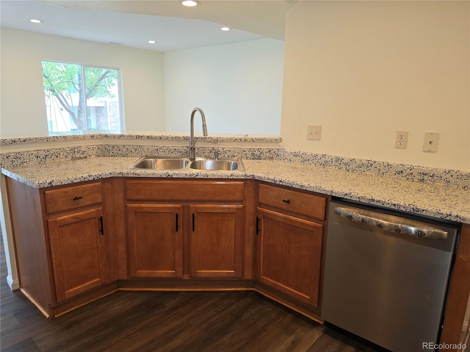 MLS Image #6 for 5875 n biscay street,denver, Colorado