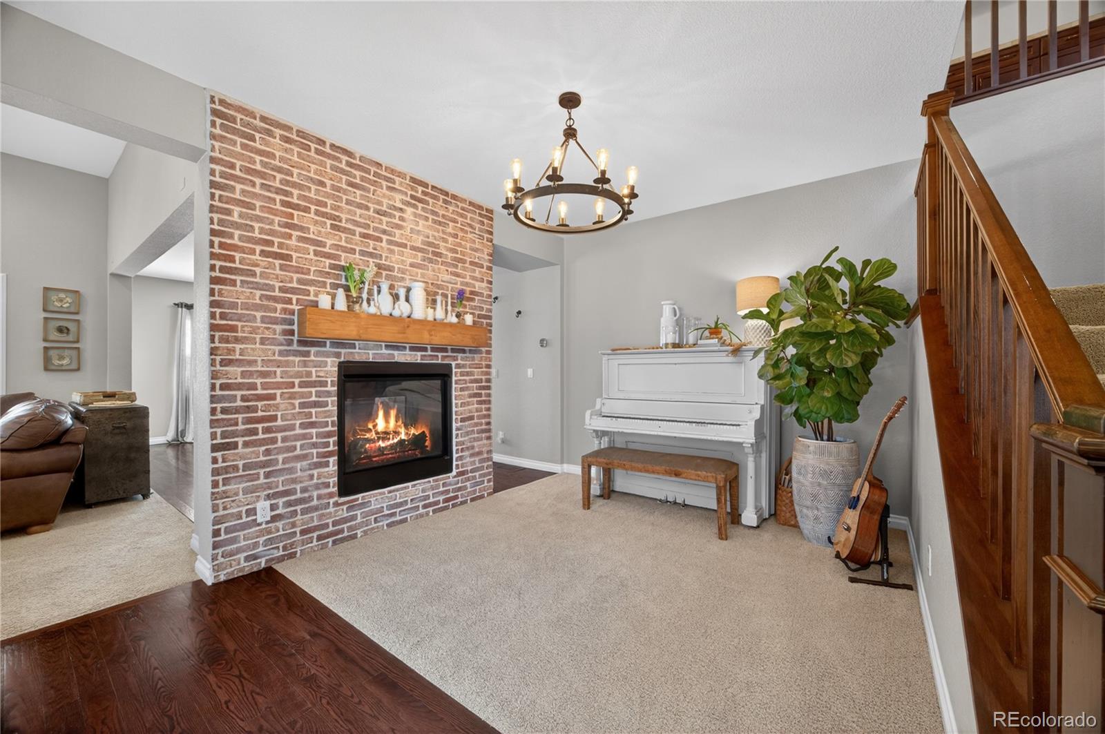 MLS Image #3 for 6726 s quantock way,aurora, Colorado