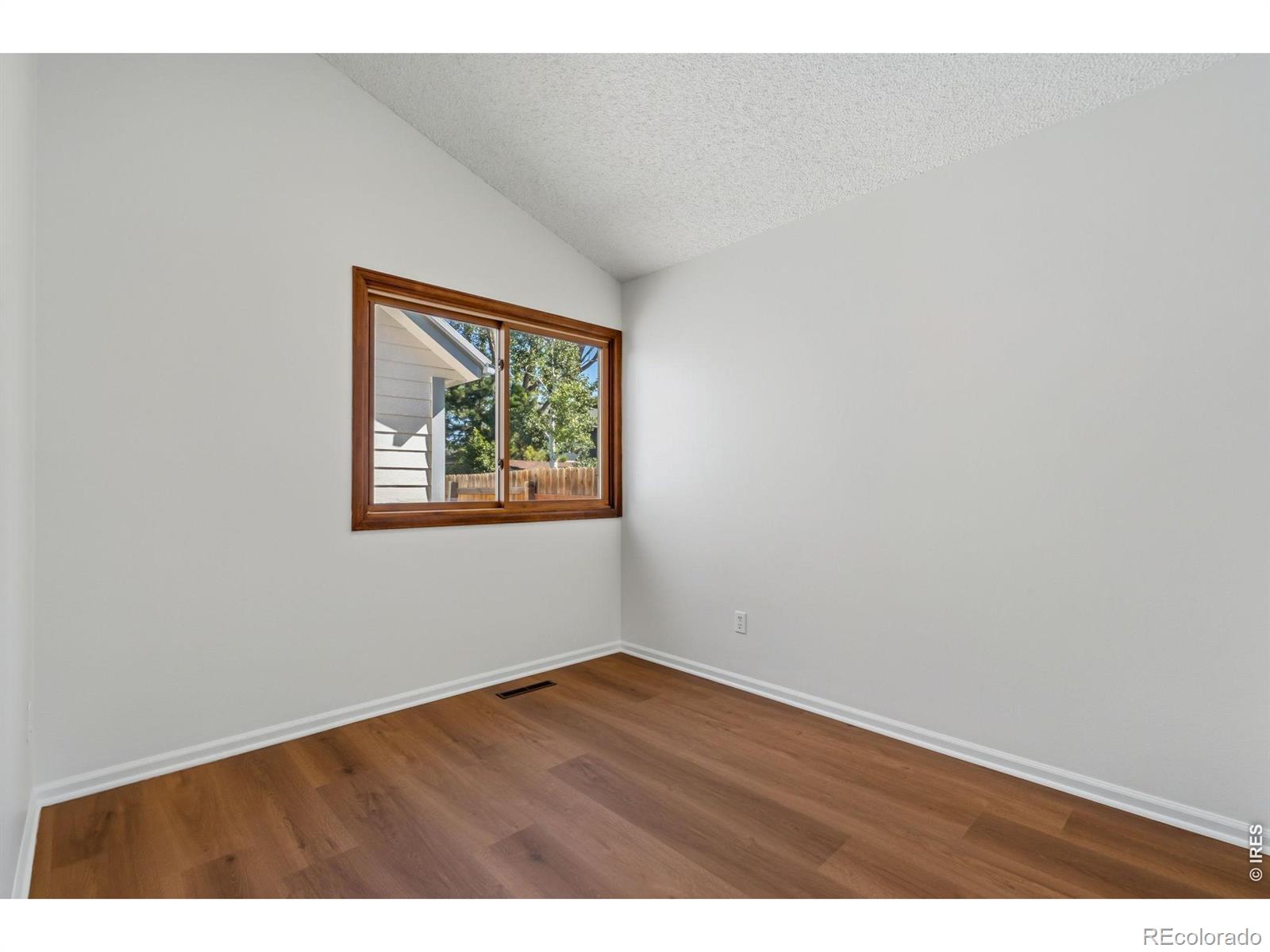 MLS Image #15 for 1942  connecticut drive,fort collins, Colorado