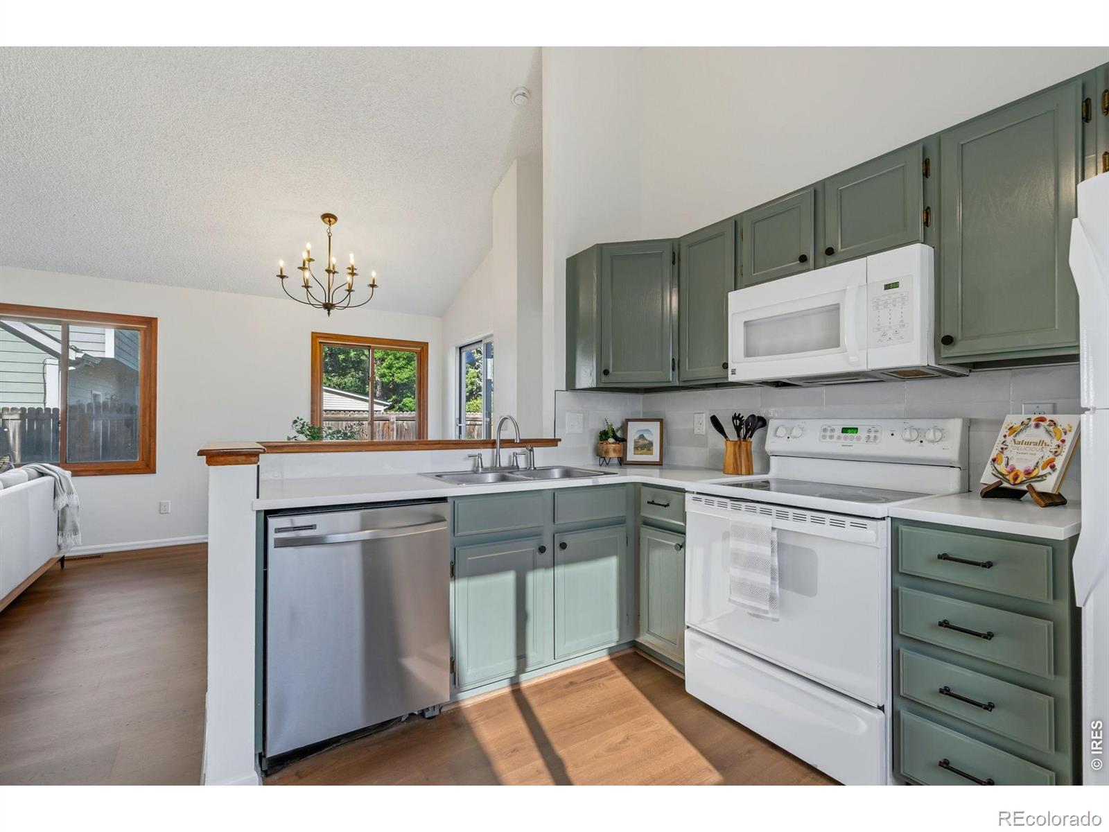 MLS Image #7 for 1942  connecticut drive,fort collins, Colorado