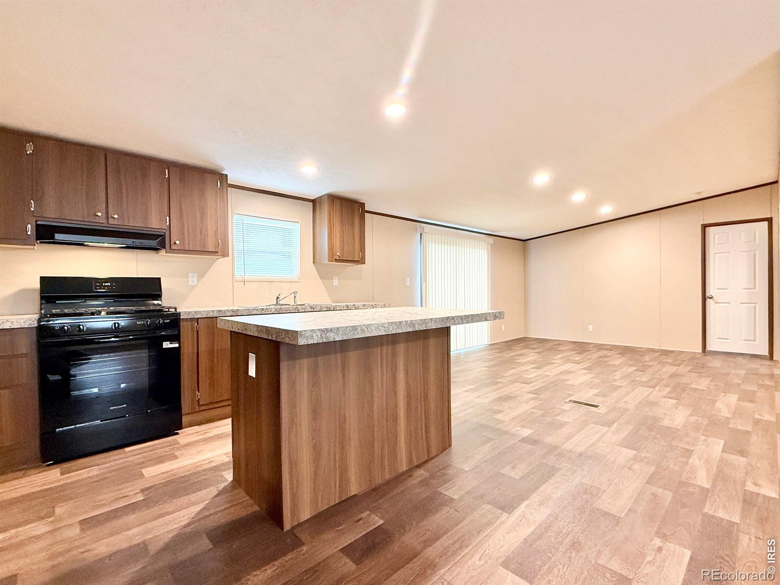 MLS Image #2 for 110 w grant avenue,firestone, Colorado