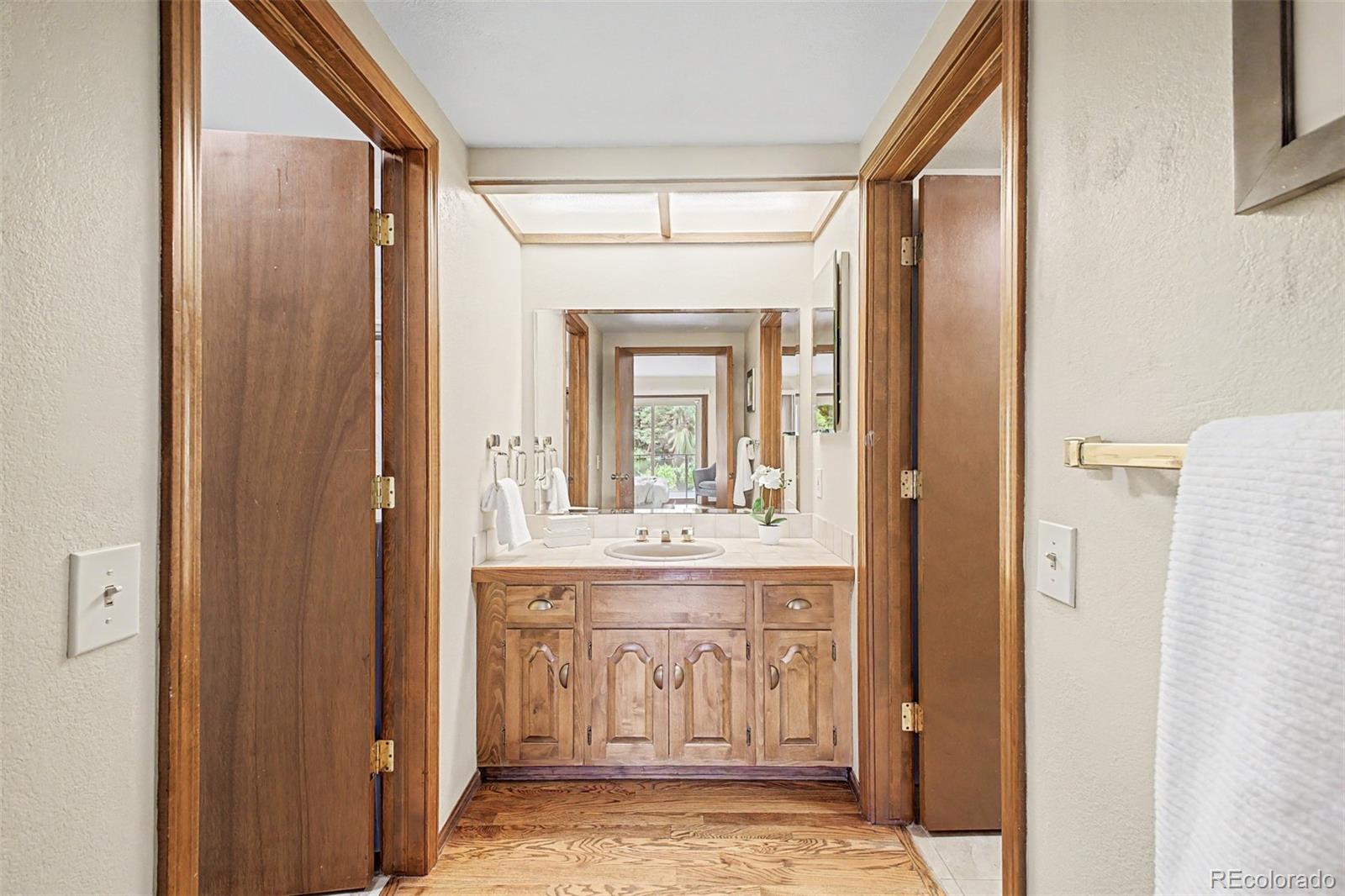 MLS Image #18 for 9896 e maplewood circle,englewood, Colorado