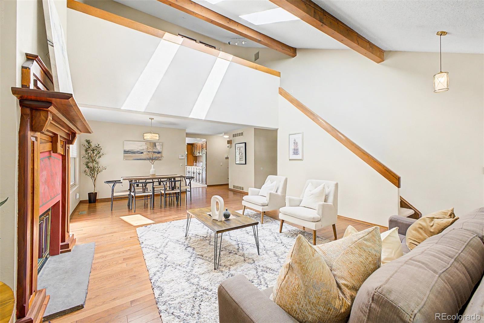 MLS Image #3 for 9896 e maplewood circle,englewood, Colorado
