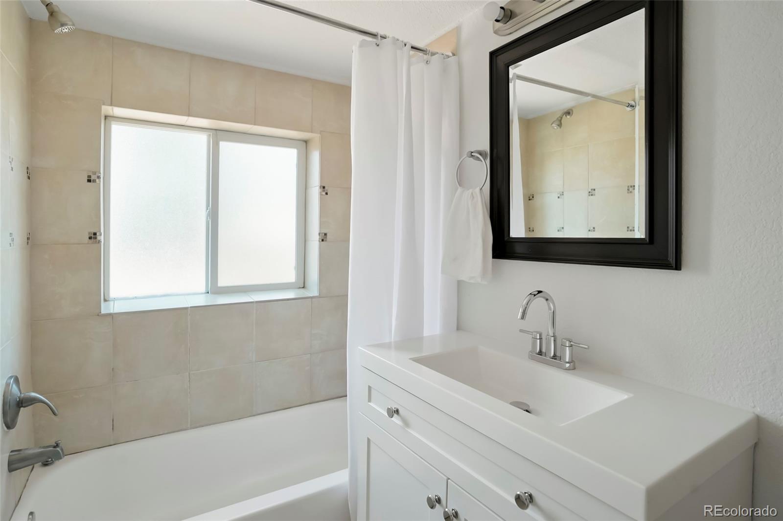 MLS Image #18 for 3037 n high street,denver, Colorado