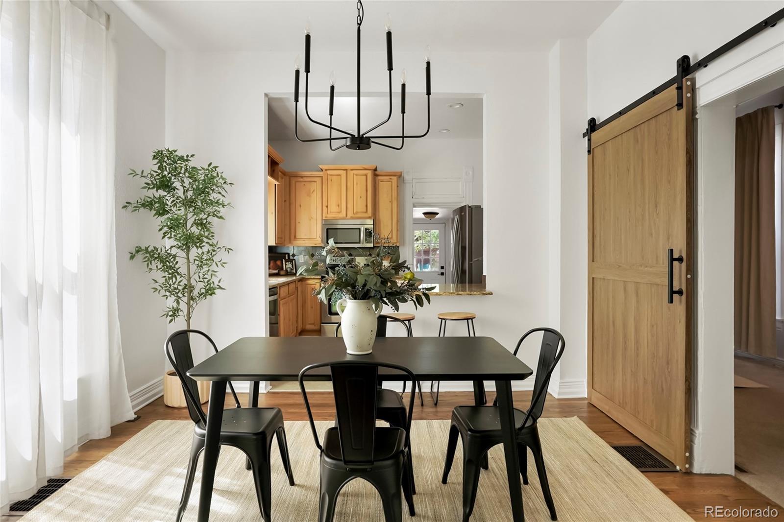 MLS Image #9 for 3037 n high street,denver, Colorado