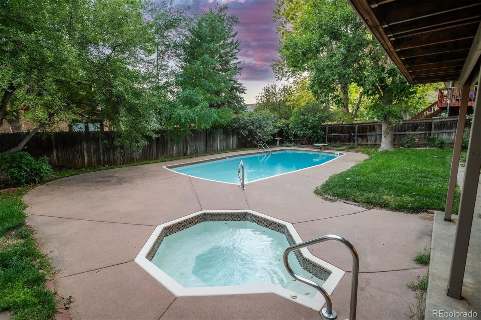 MLS Image #11 for 10562 e maplewood drive,englewood, Colorado