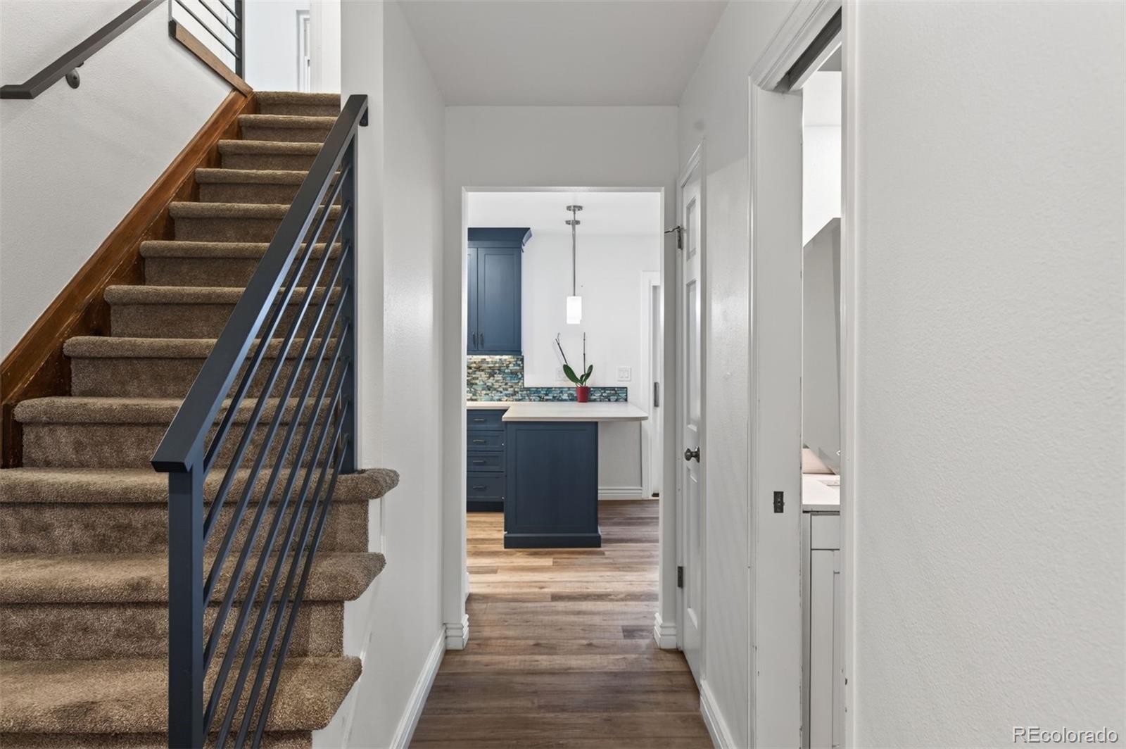MLS Image #17 for 10562 e maplewood drive,englewood, Colorado