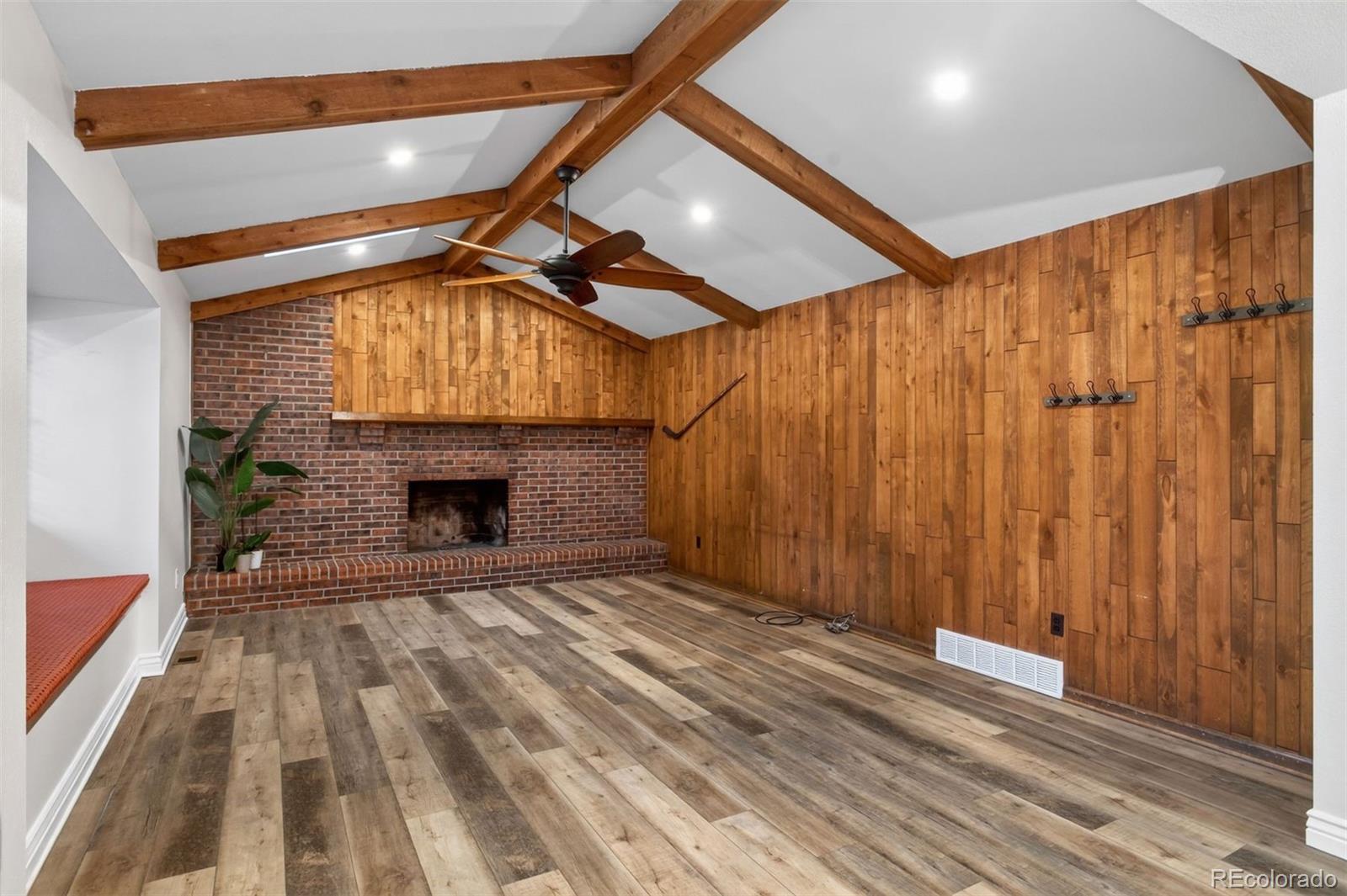 MLS Image #6 for 10562 e maplewood drive,englewood, Colorado