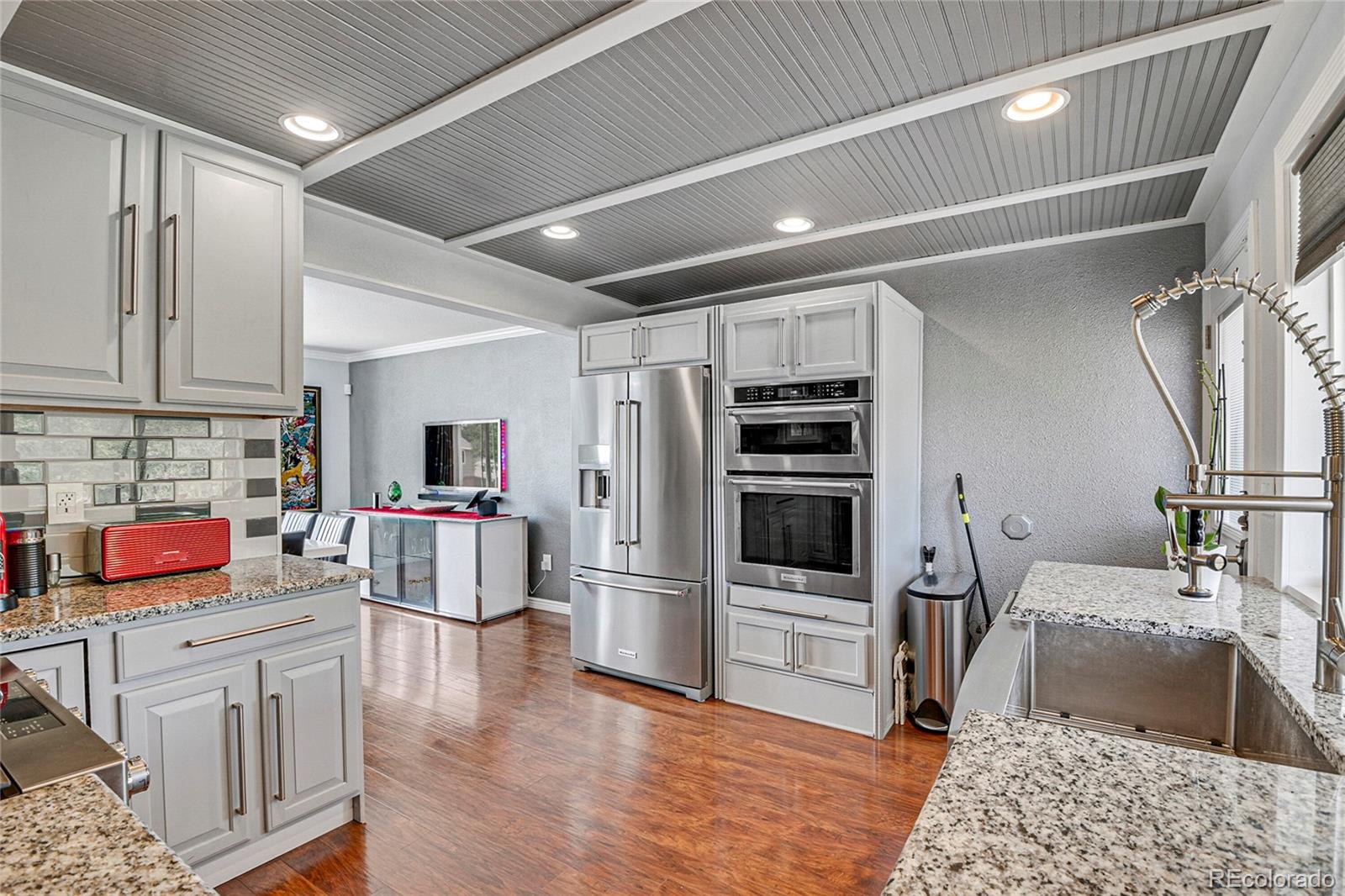 MLS Image #18 for 3021 s helena street,aurora, Colorado