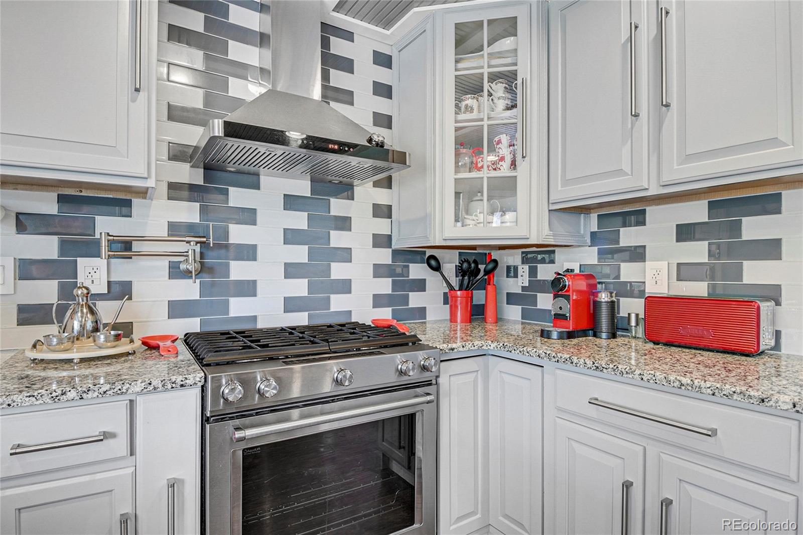 MLS Image #19 for 3021 s helena street,aurora, Colorado
