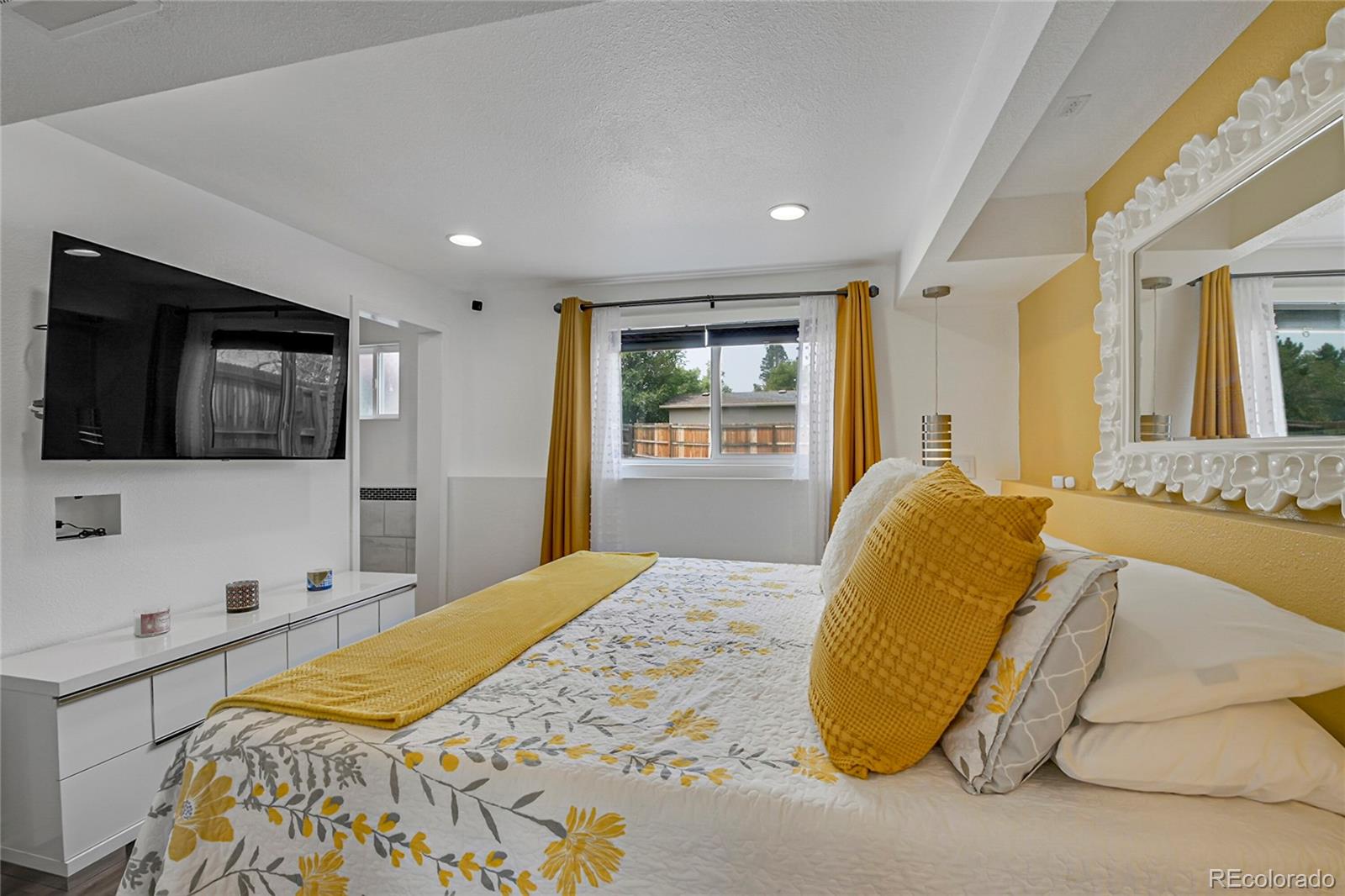 MLS Image #42 for 3021 s helena street,aurora, Colorado