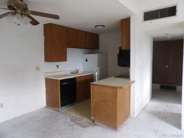 MLS Image #8 for 3100 s federal boulevard 301,denver, Colorado