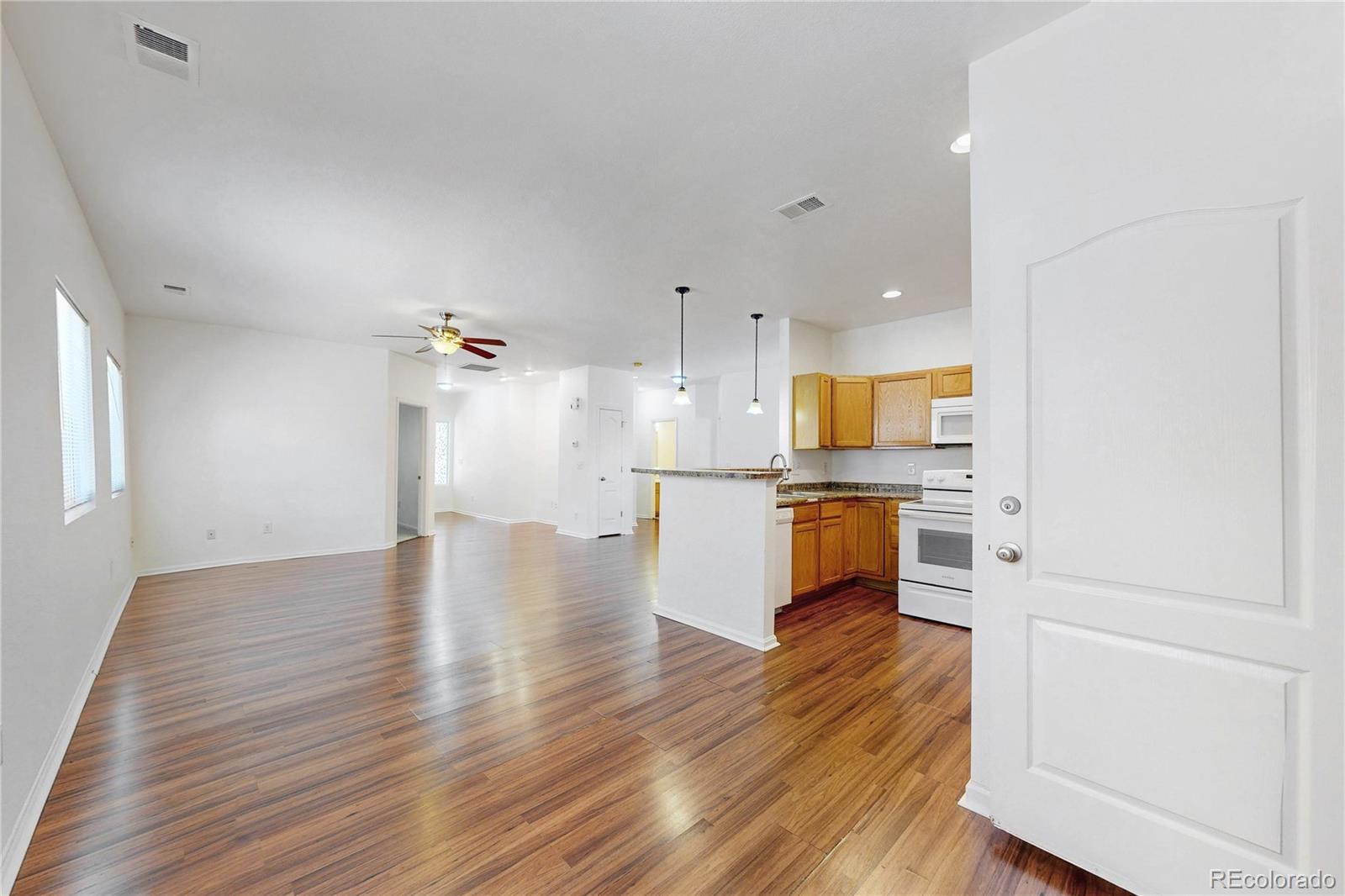 MLS Image #7 for 12178 e kansas place,aurora, Colorado