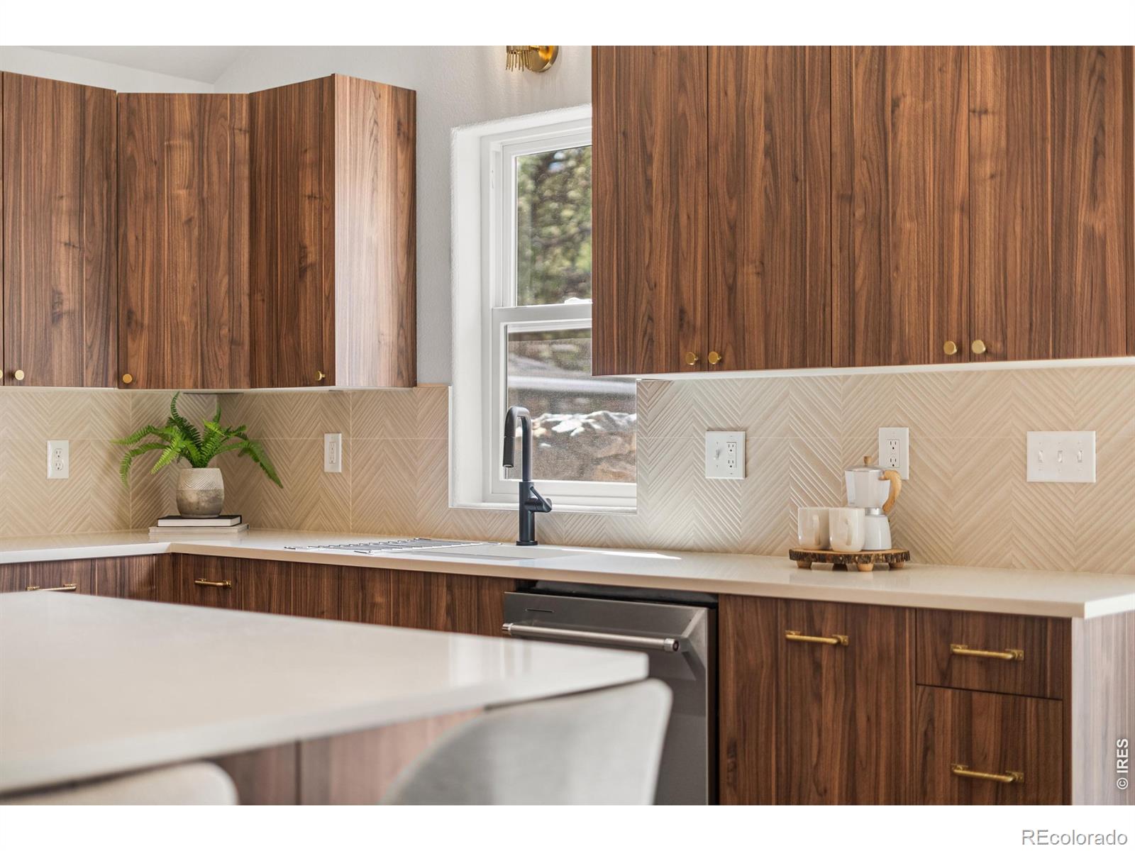 MLS Image #14 for 30463  hilltop drive,evergreen, Colorado