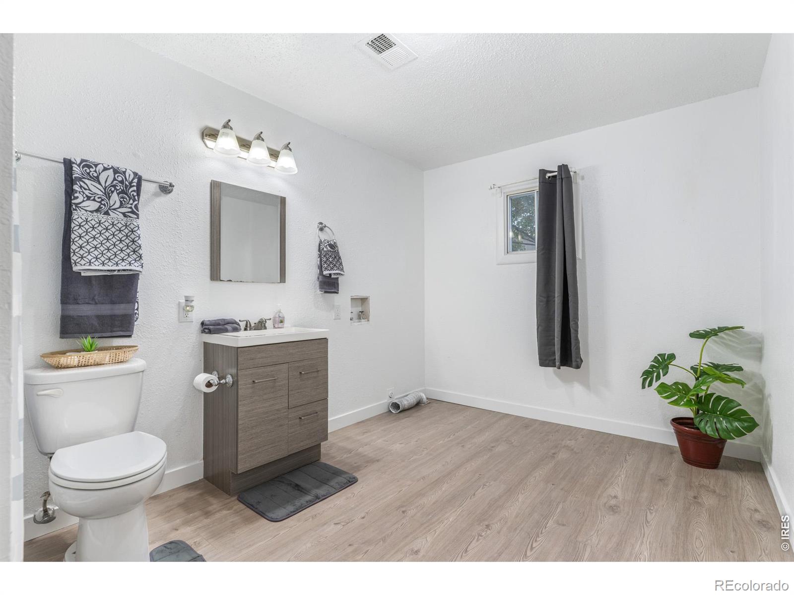 MLS Image #29 for 1504 n 26th avenue,greeley, Colorado