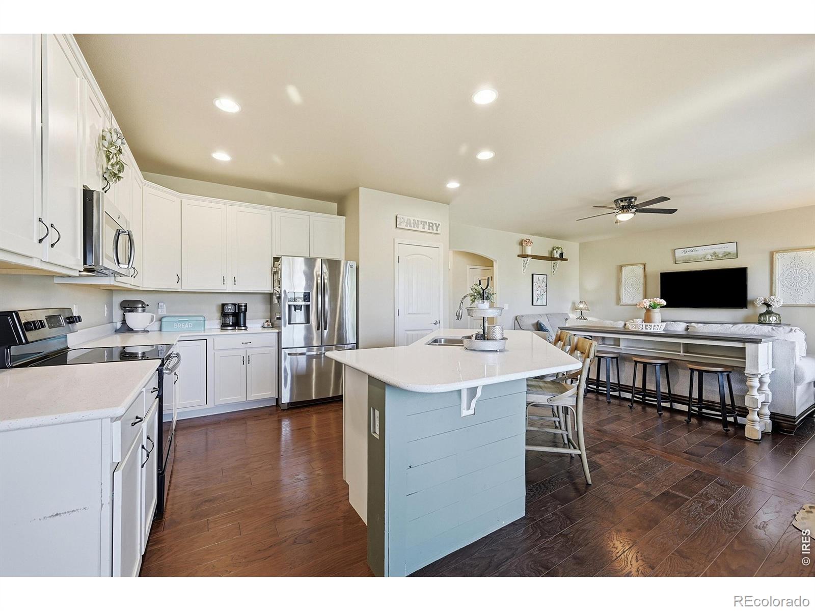 MLS Image #15 for 671  vermilion peak drive,windsor, Colorado