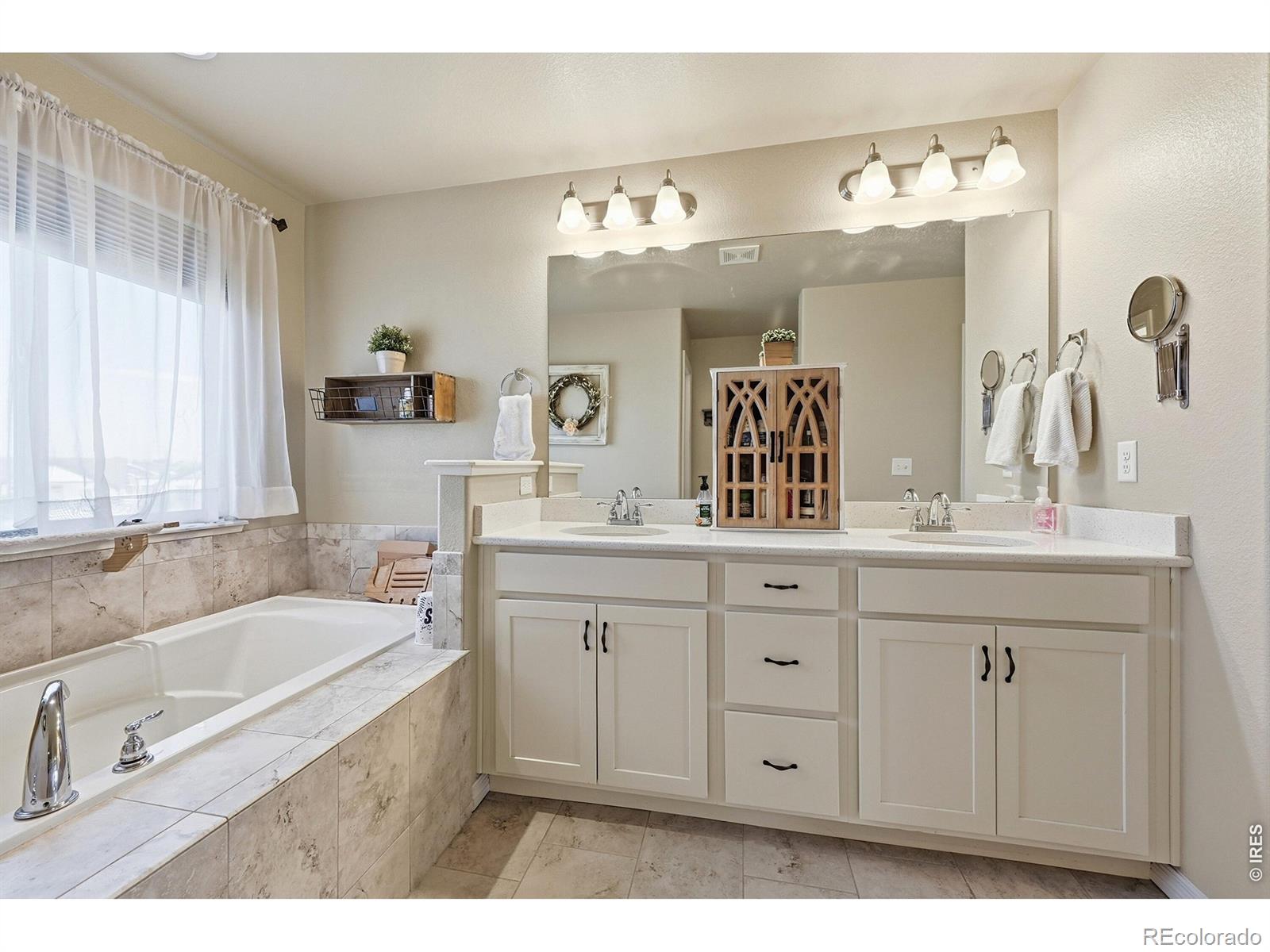 MLS Image #27 for 671  vermilion peak drive,windsor, Colorado