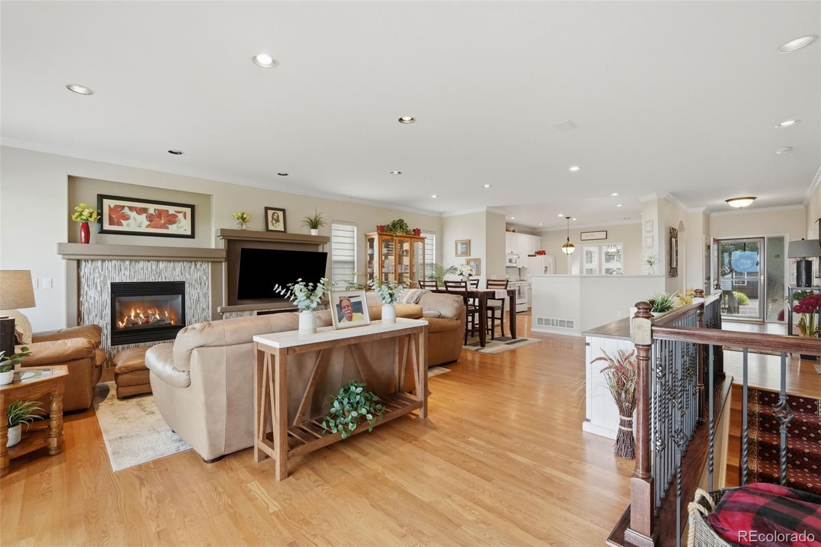 MLS Image #3 for 23375 e moraine place,aurora, Colorado