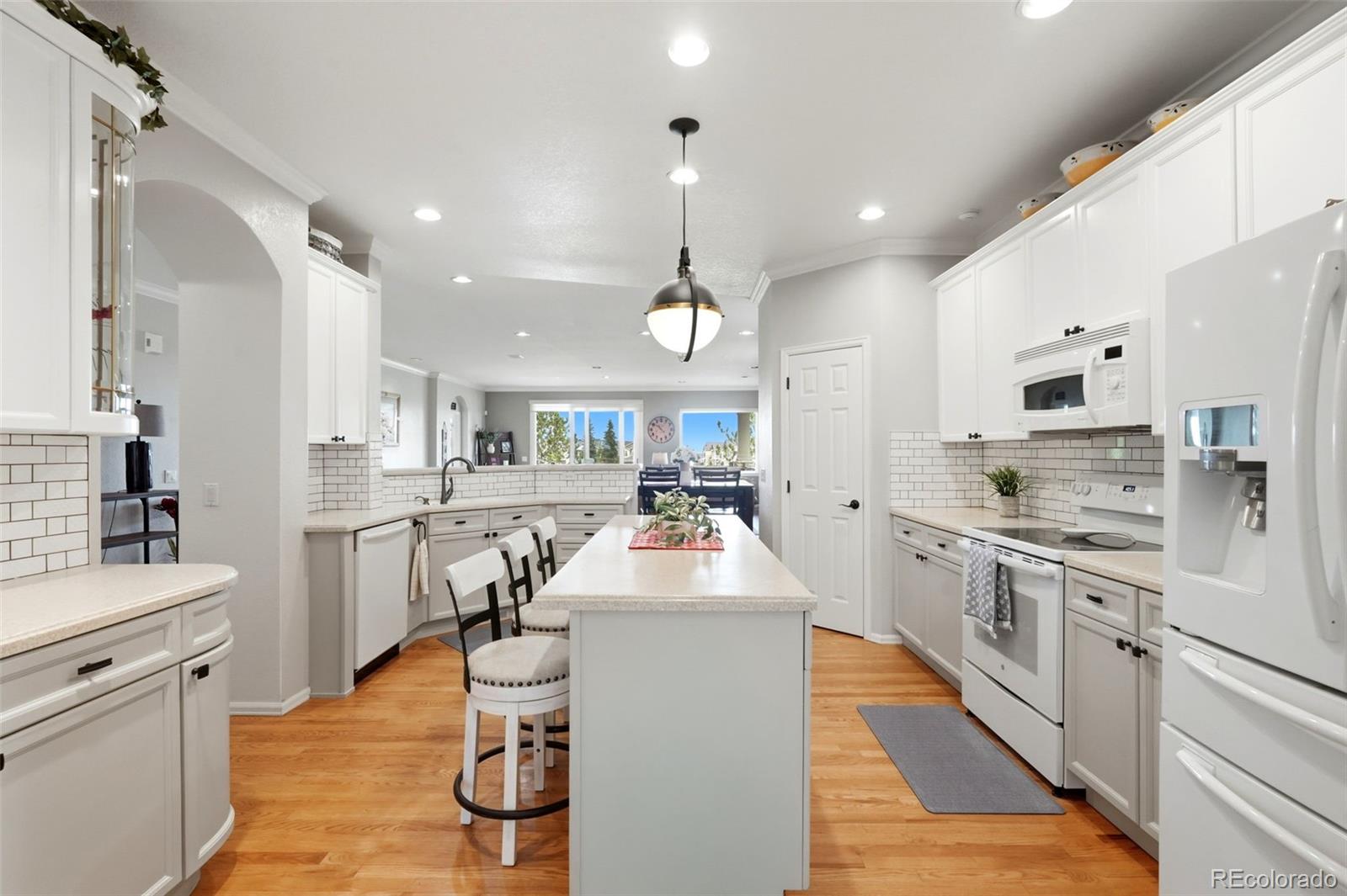 MLS Image #9 for 23375 e moraine place,aurora, Colorado