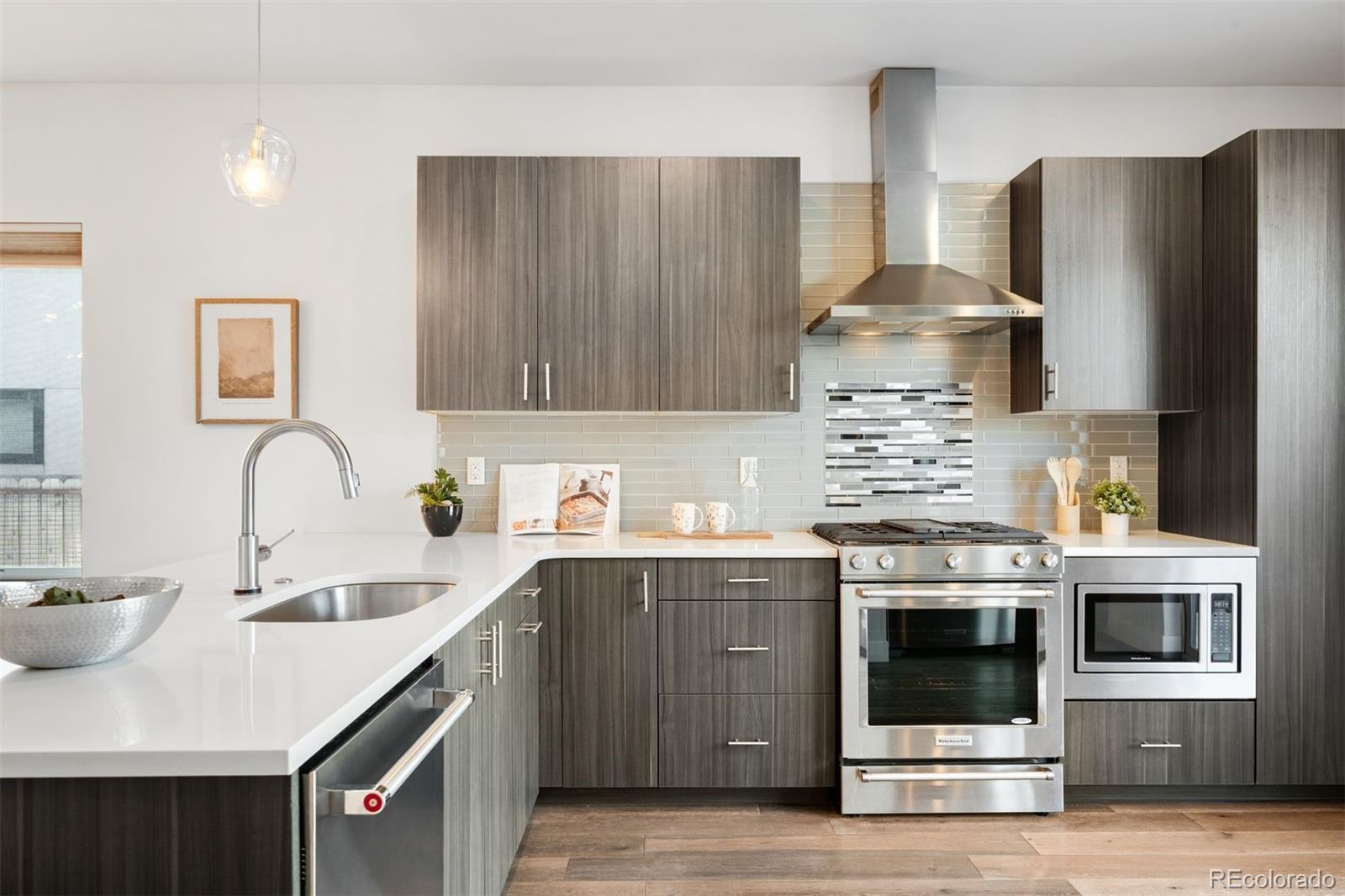 MLS Image #7 for 2115  eliot street,denver, Colorado