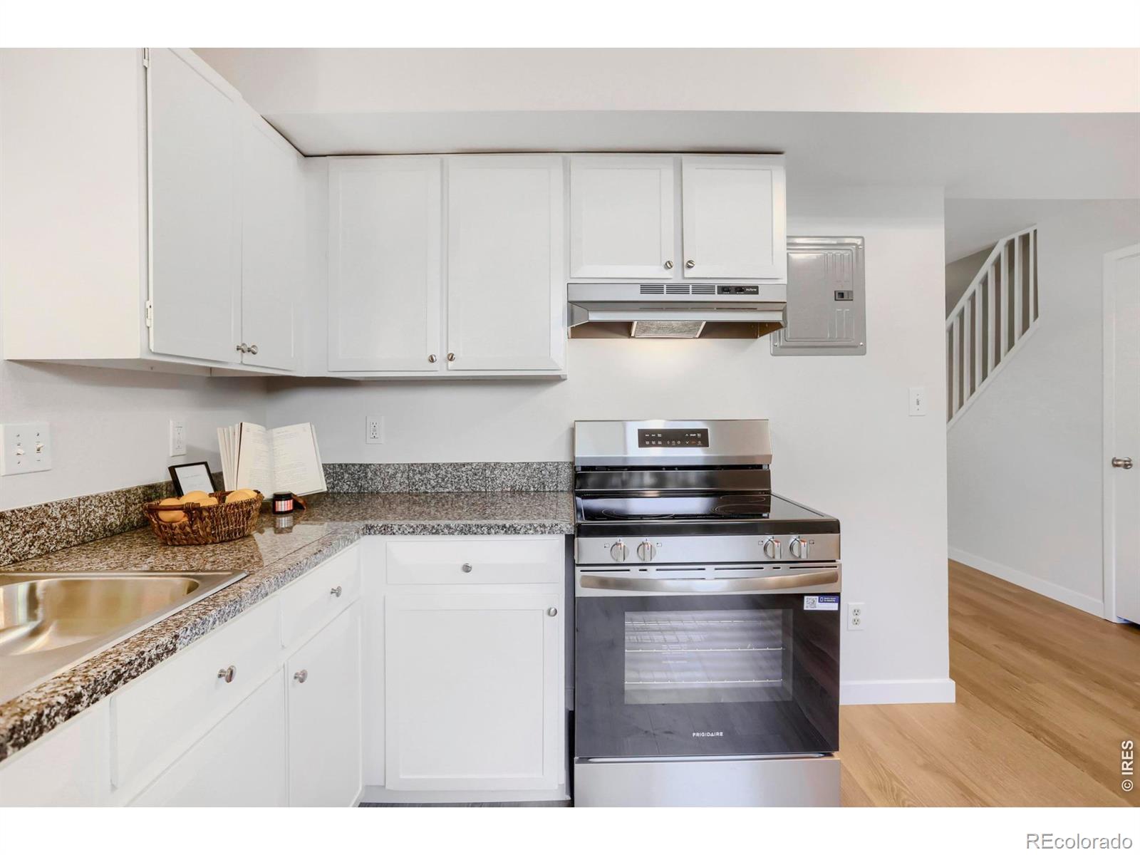 MLS Image #5 for 1609  cottonwood drive,louisville, Colorado