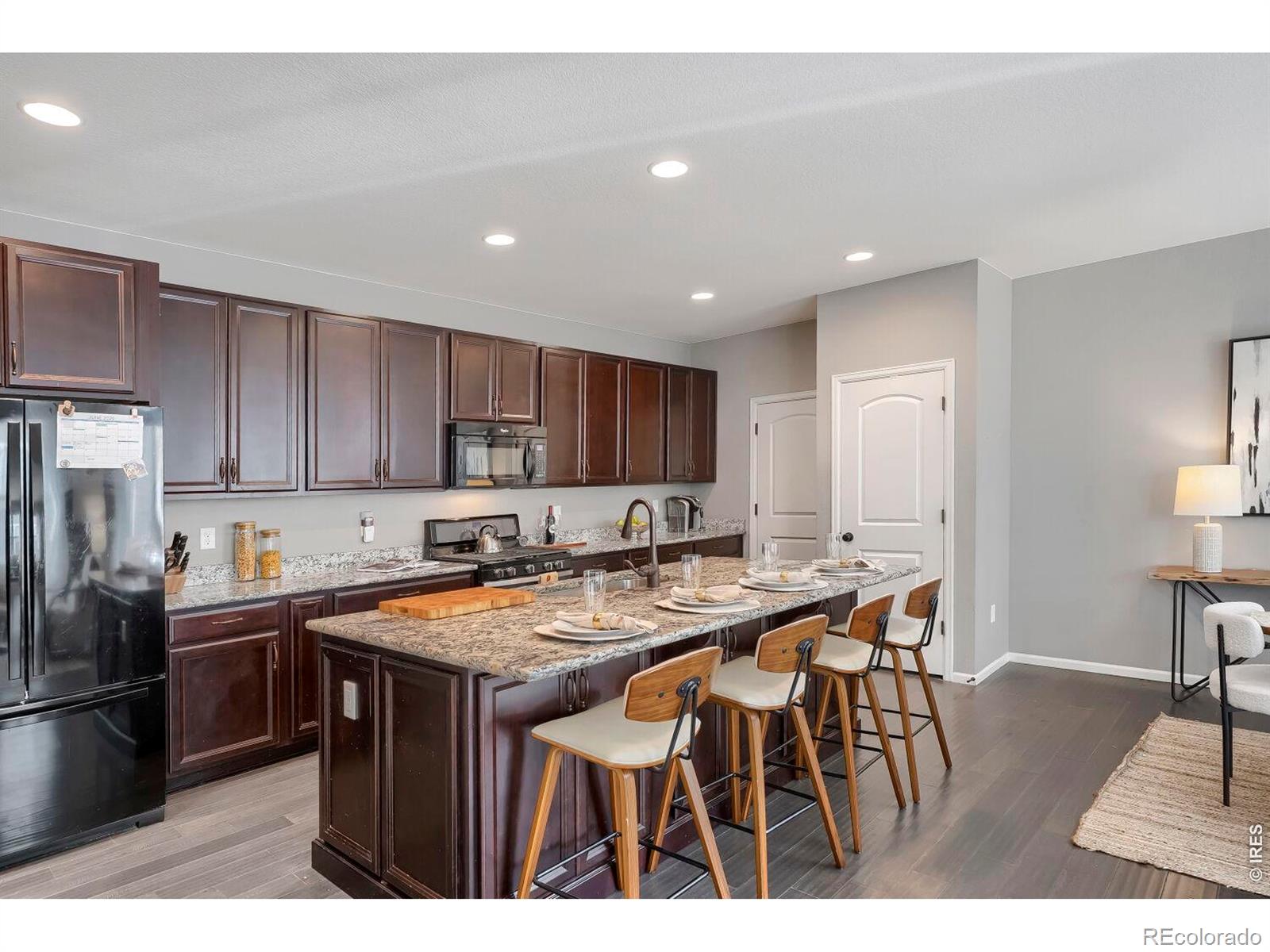 MLS Image #8 for 6977  isabell lane,arvada, Colorado