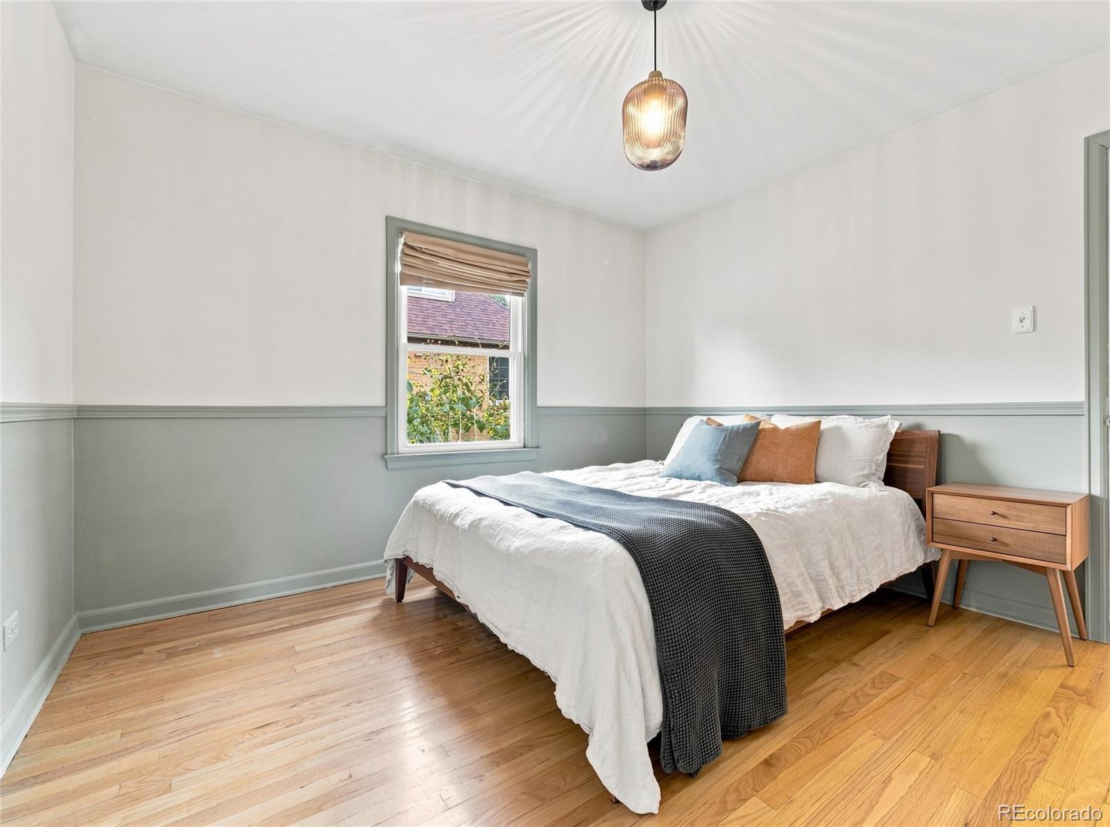 MLS Image #10 for 1010  newport street,denver, Colorado