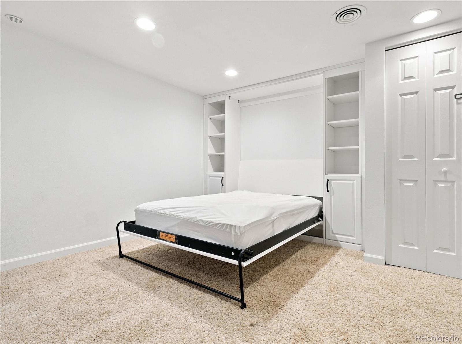MLS Image #17 for 1010  newport street,denver, Colorado