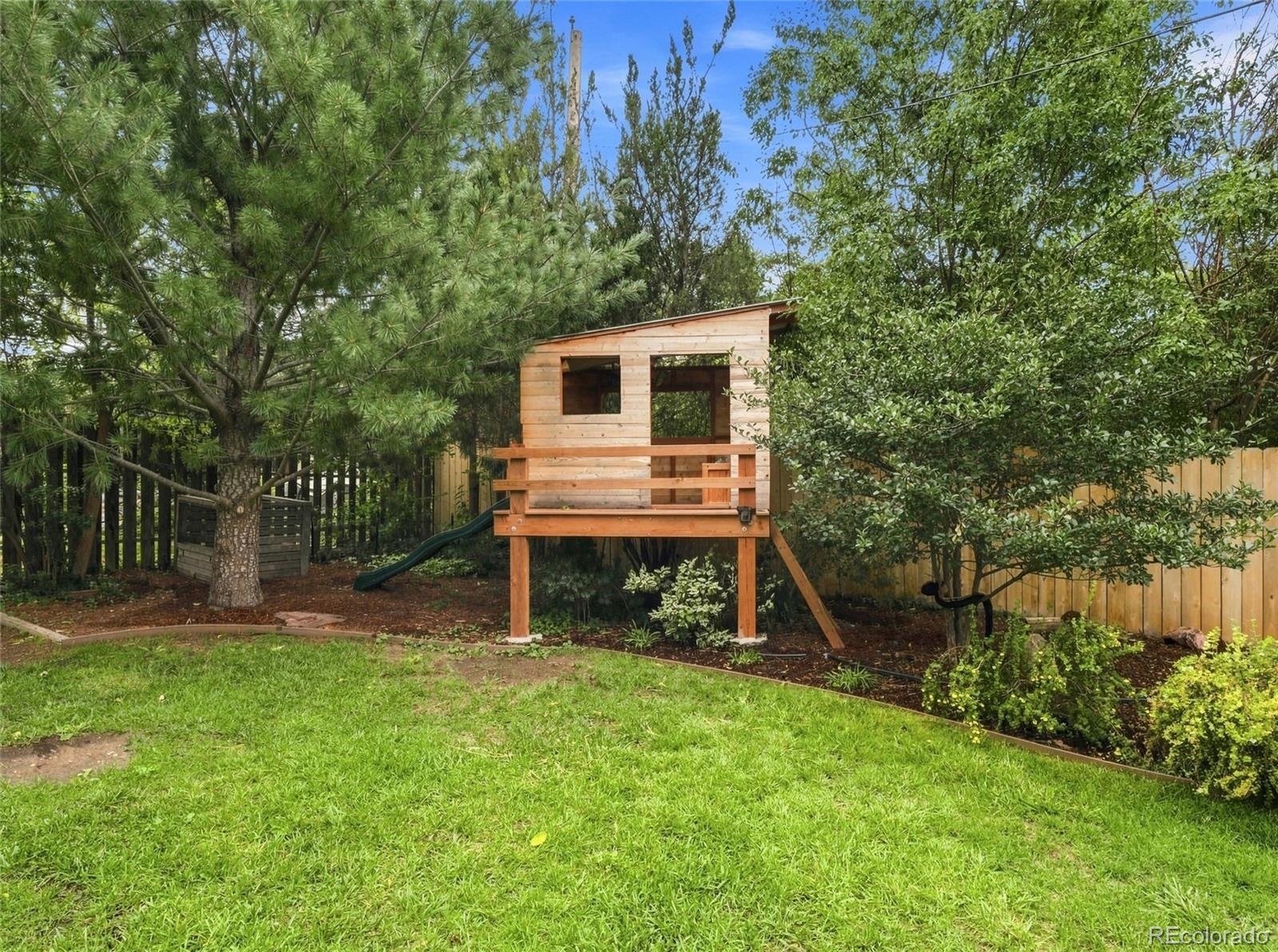 MLS Image #24 for 1010  newport street,denver, Colorado