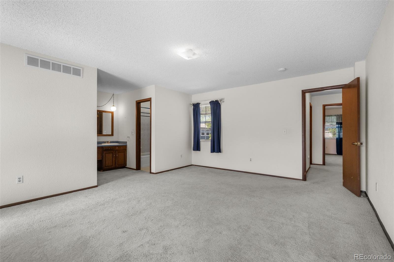 MLS Image #12 for 2724 s xanadu way,aurora, Colorado