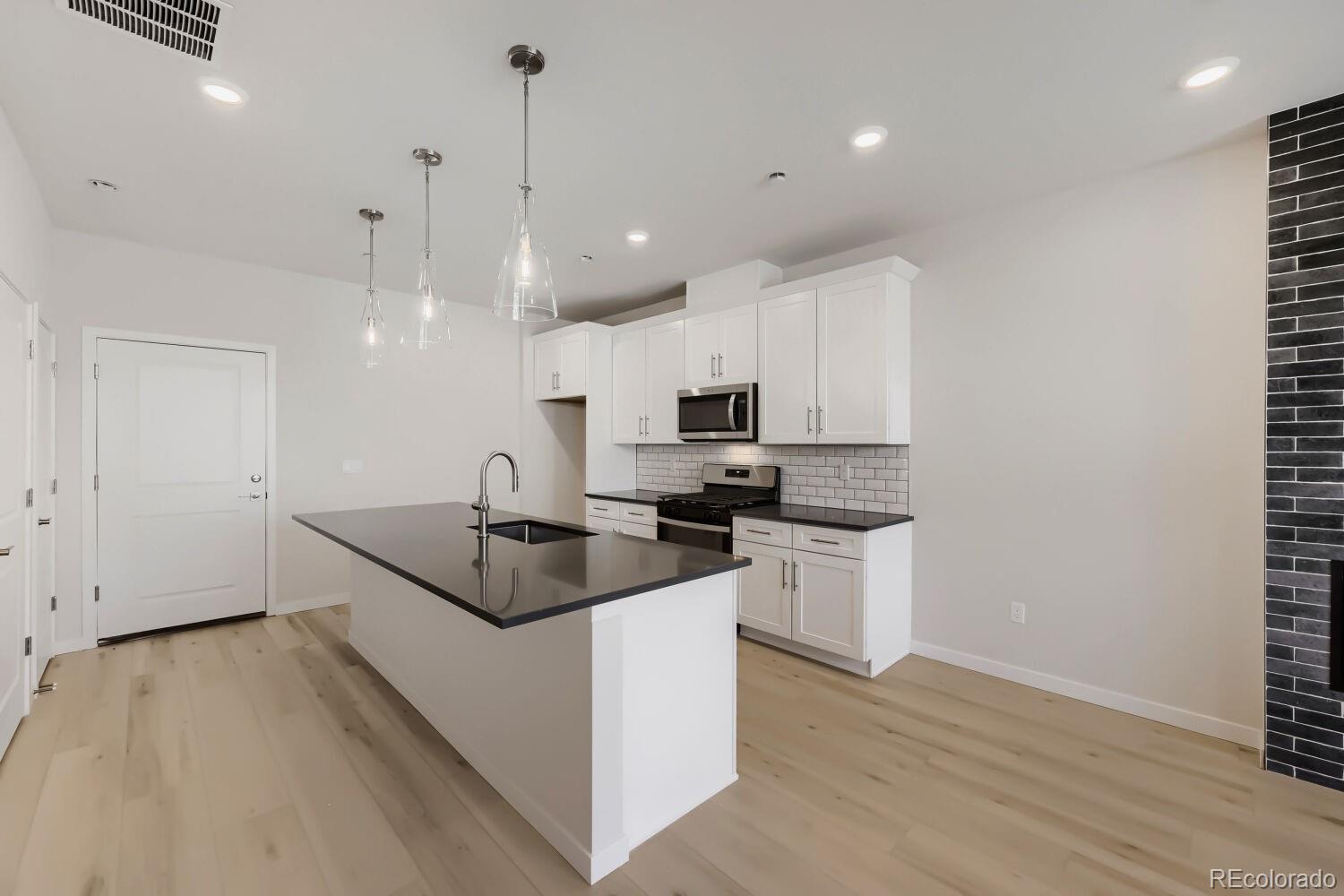 MLS Image #8 for 3370 w 87th avenue,westminster, Colorado