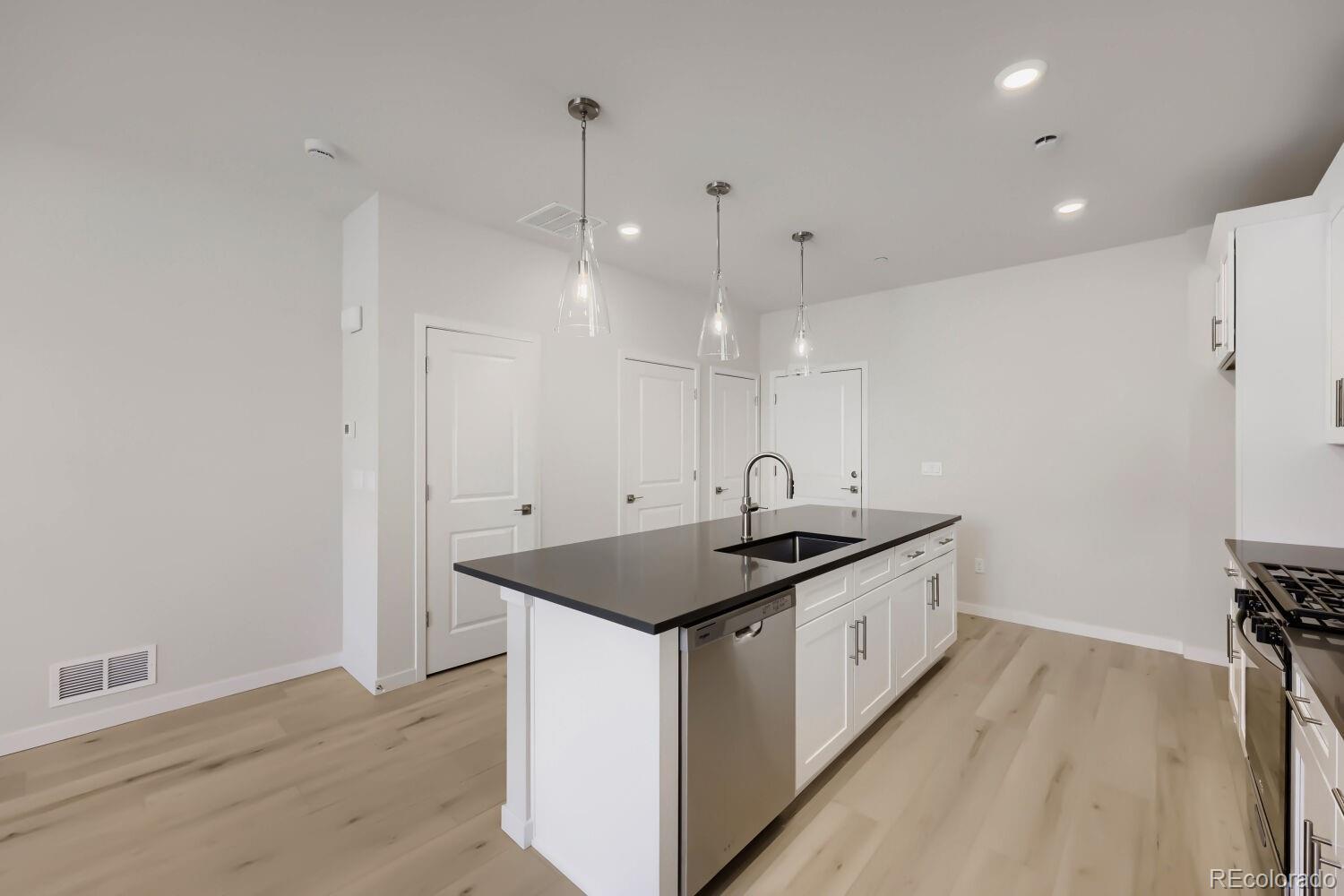 MLS Image #9 for 3370 w 87th avenue,westminster, Colorado