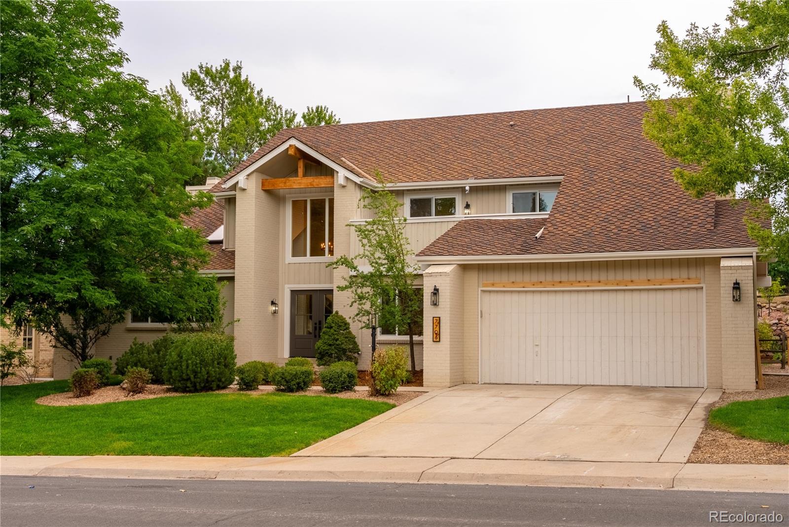 MLS Image #0 for 7706 s madison circle,centennial, Colorado