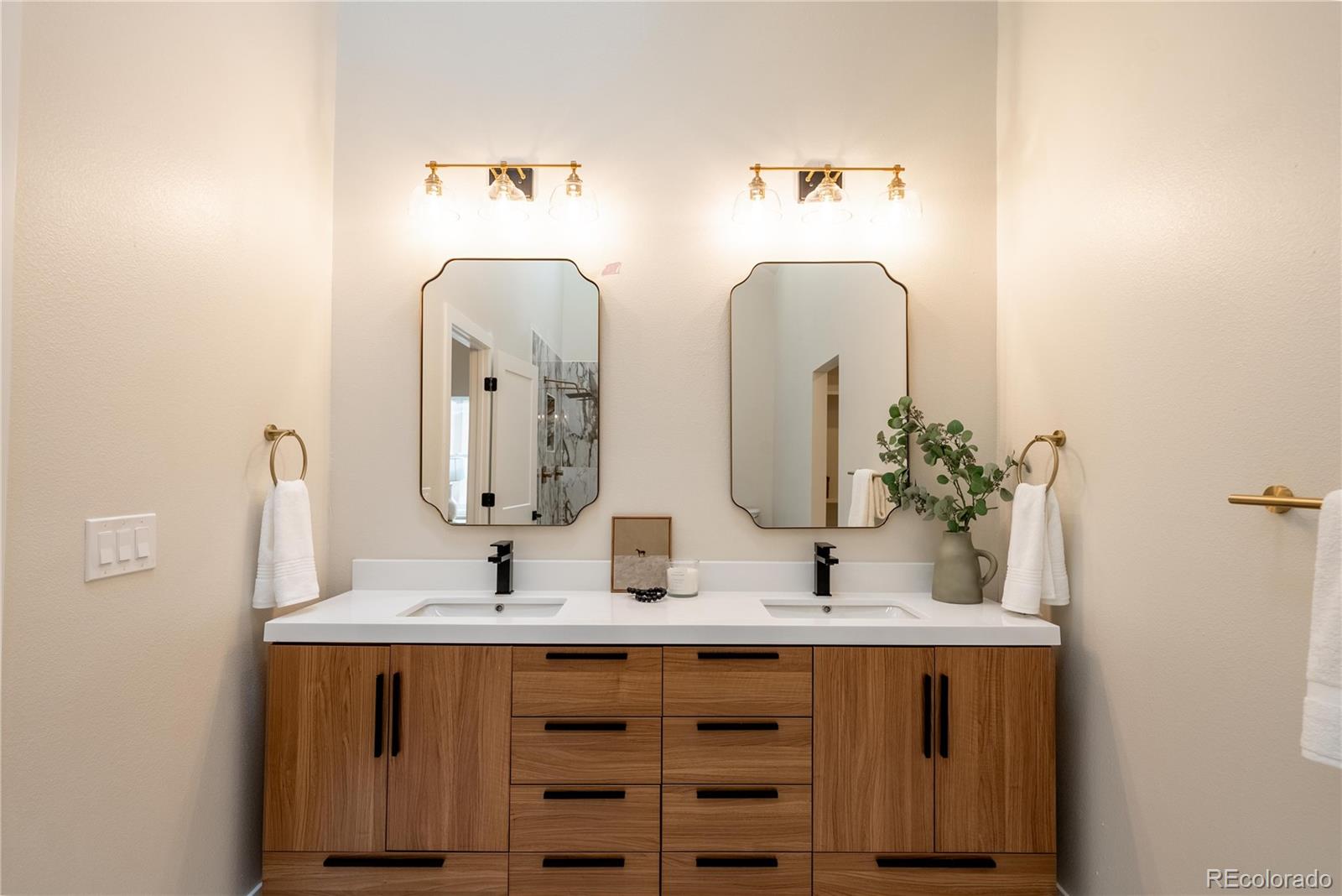 MLS Image #24 for 7706 s madison circle,centennial, Colorado